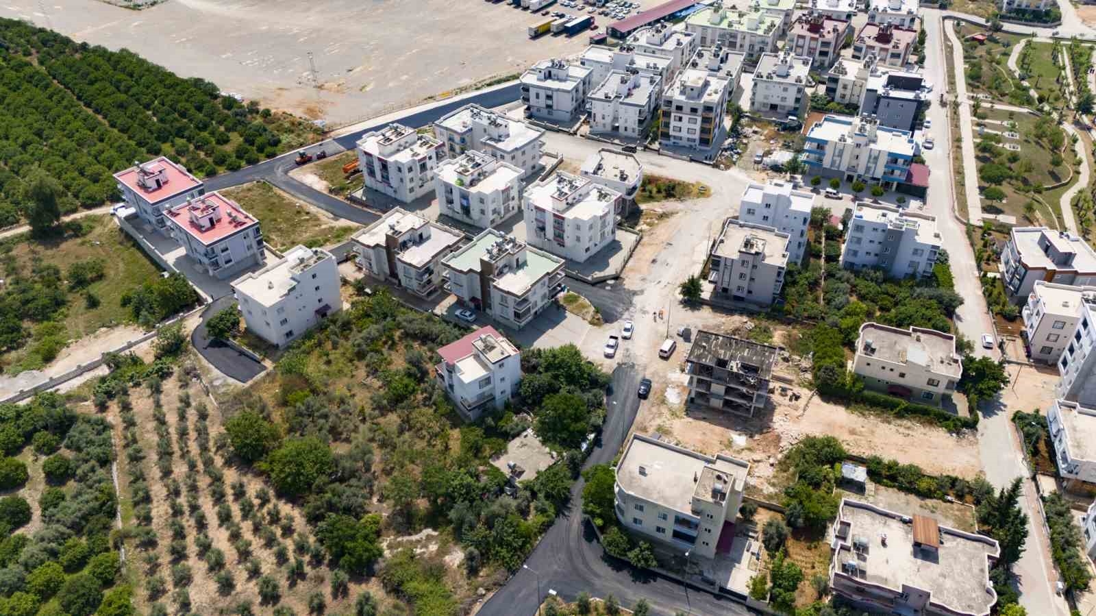 Arpaçsakarlar'da sıcak asfalt çalışması