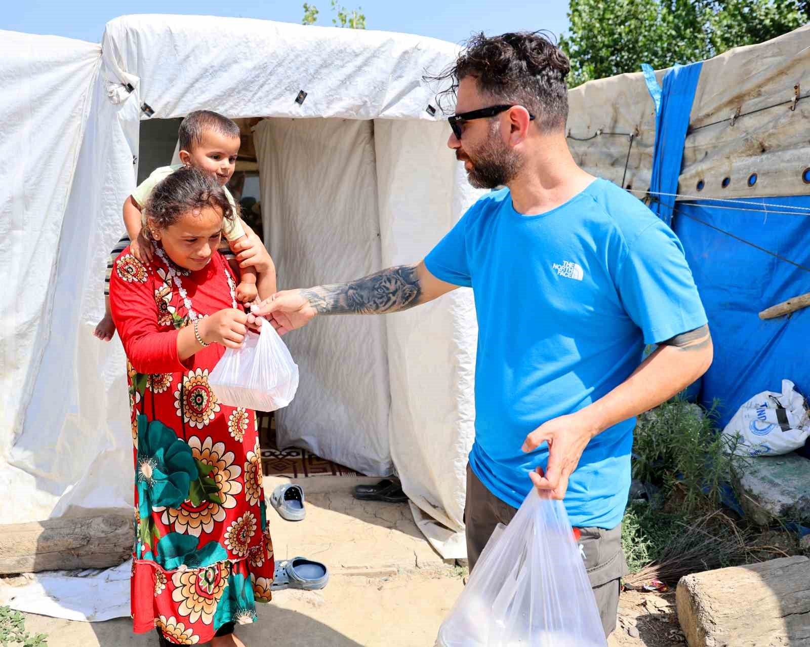 Binlerce ihtiyaç sahibi aileye kurban eti dağıtıldı
