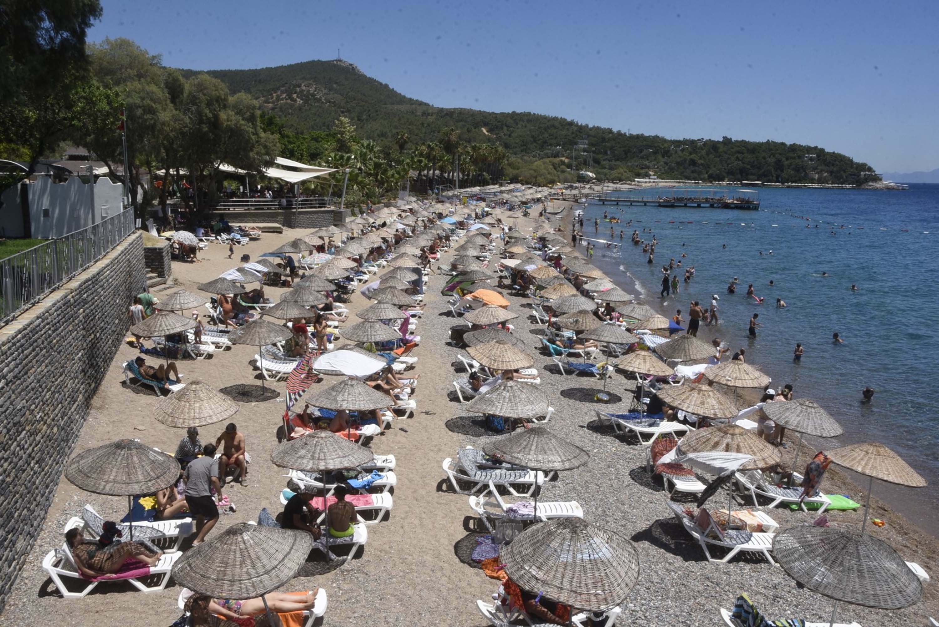 Bodrum'a hava ve deniz yoluyla 5 ayda 218 bin 967 turist geldi