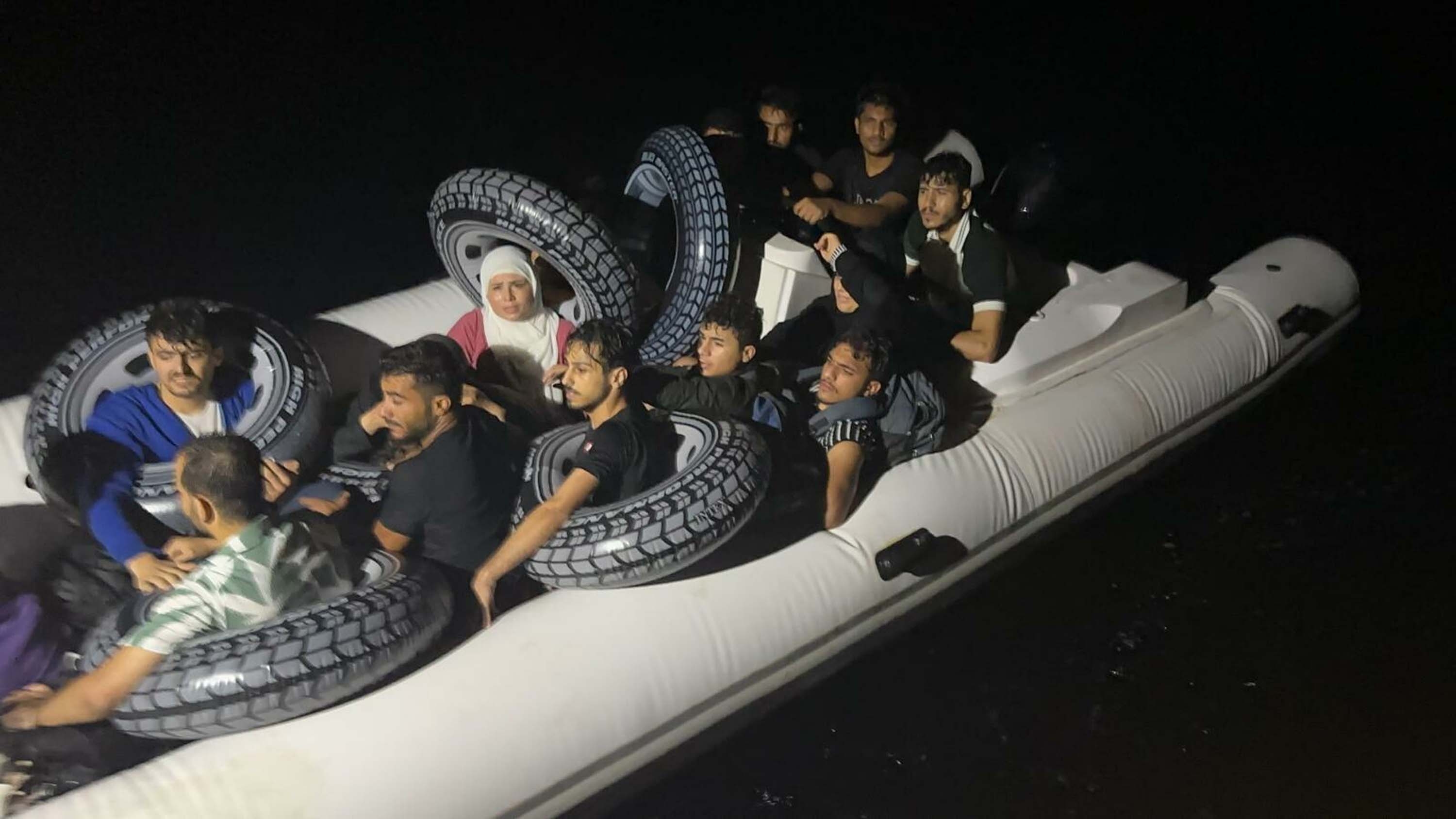 Bodrum'da 16 kaçak göçmen yakalandı