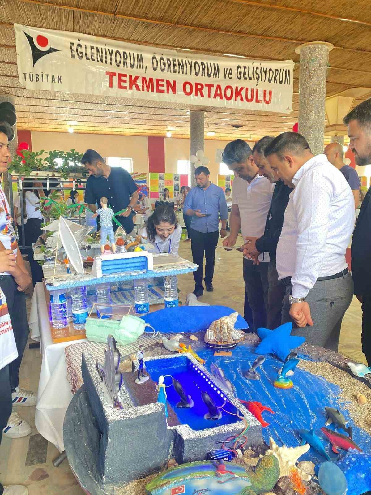 Bozyazı'da Bilime İlgi: Tekmen Ortaokulu Öğrencileri Projelerini Tanıttı