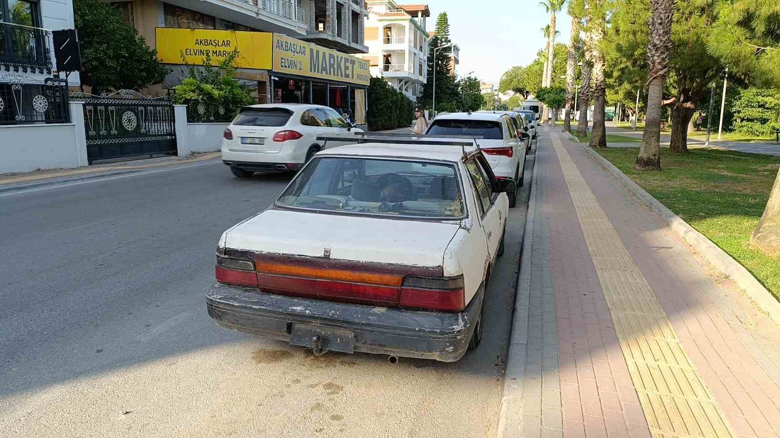 Göz göre göre gelen kazada genç kız yaralandı