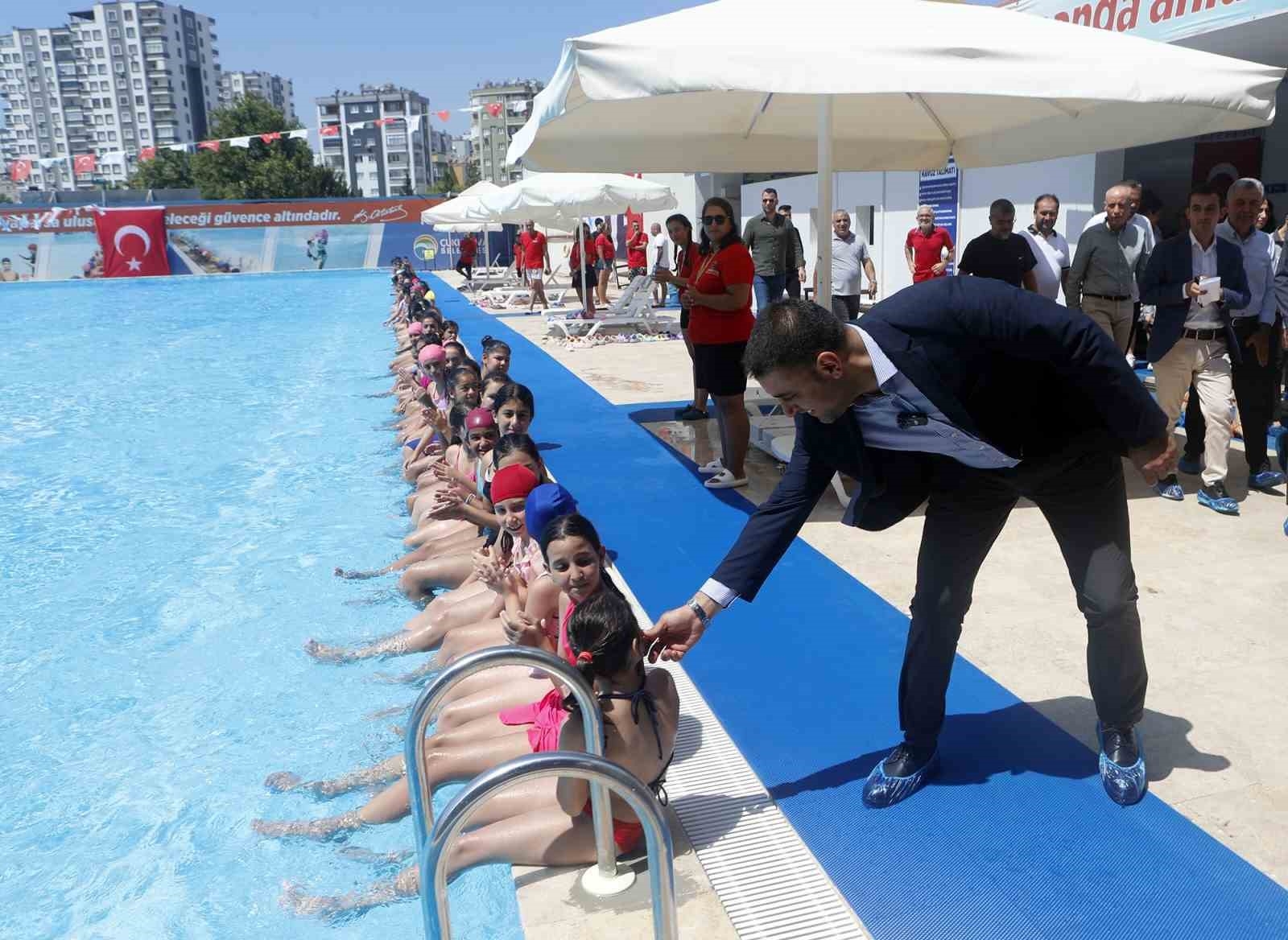 Hedef yüzme bilmeyen çocuğun kalmaması