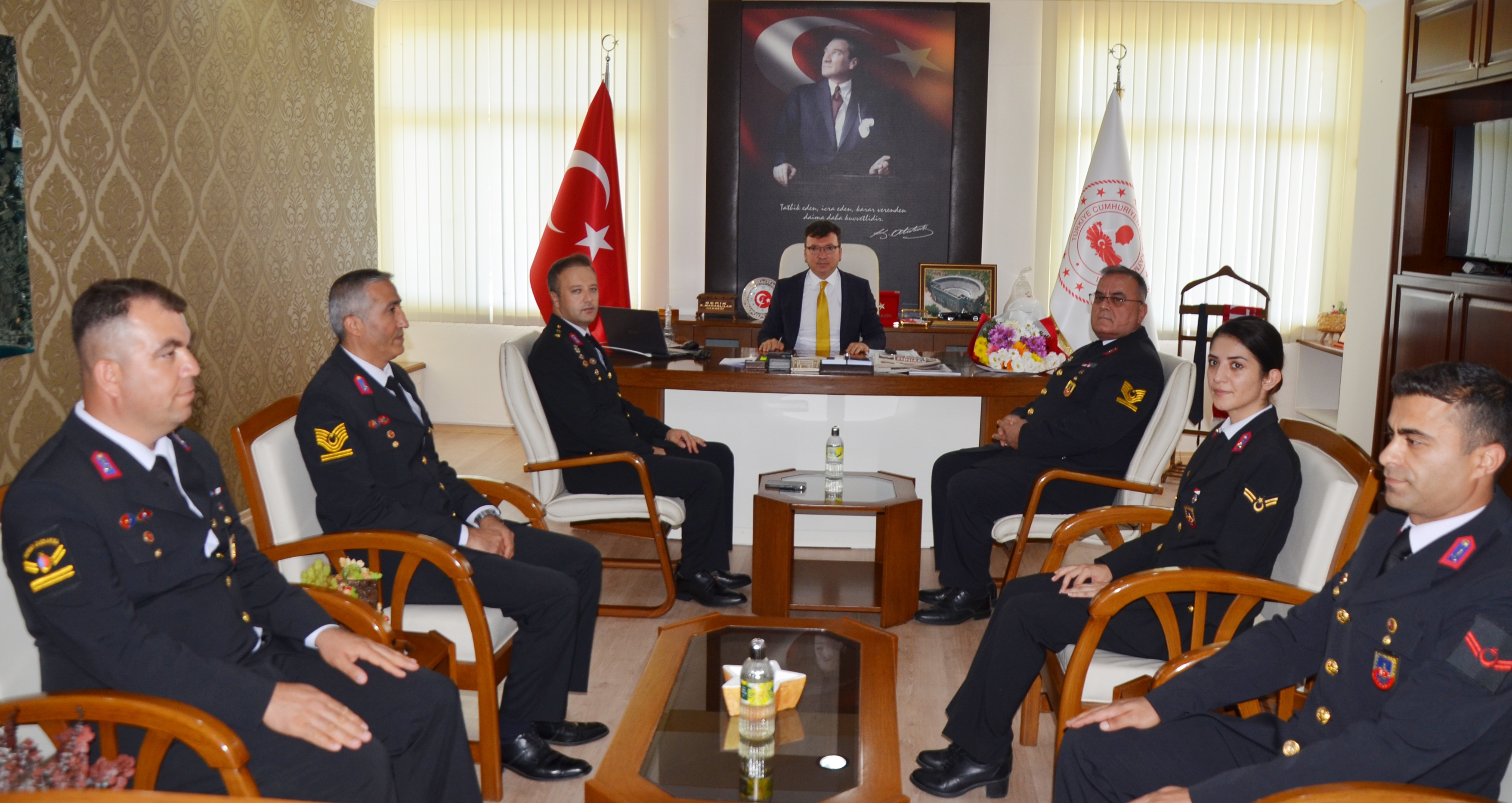 Jandarmadan Kaymakam Şahin'e ziyaret