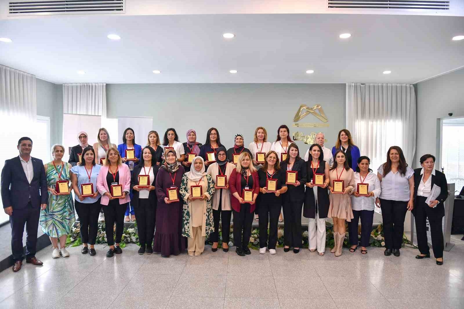 Kadın Muhtarlara Özel Plaket Töreni: Sayıları Artıyor