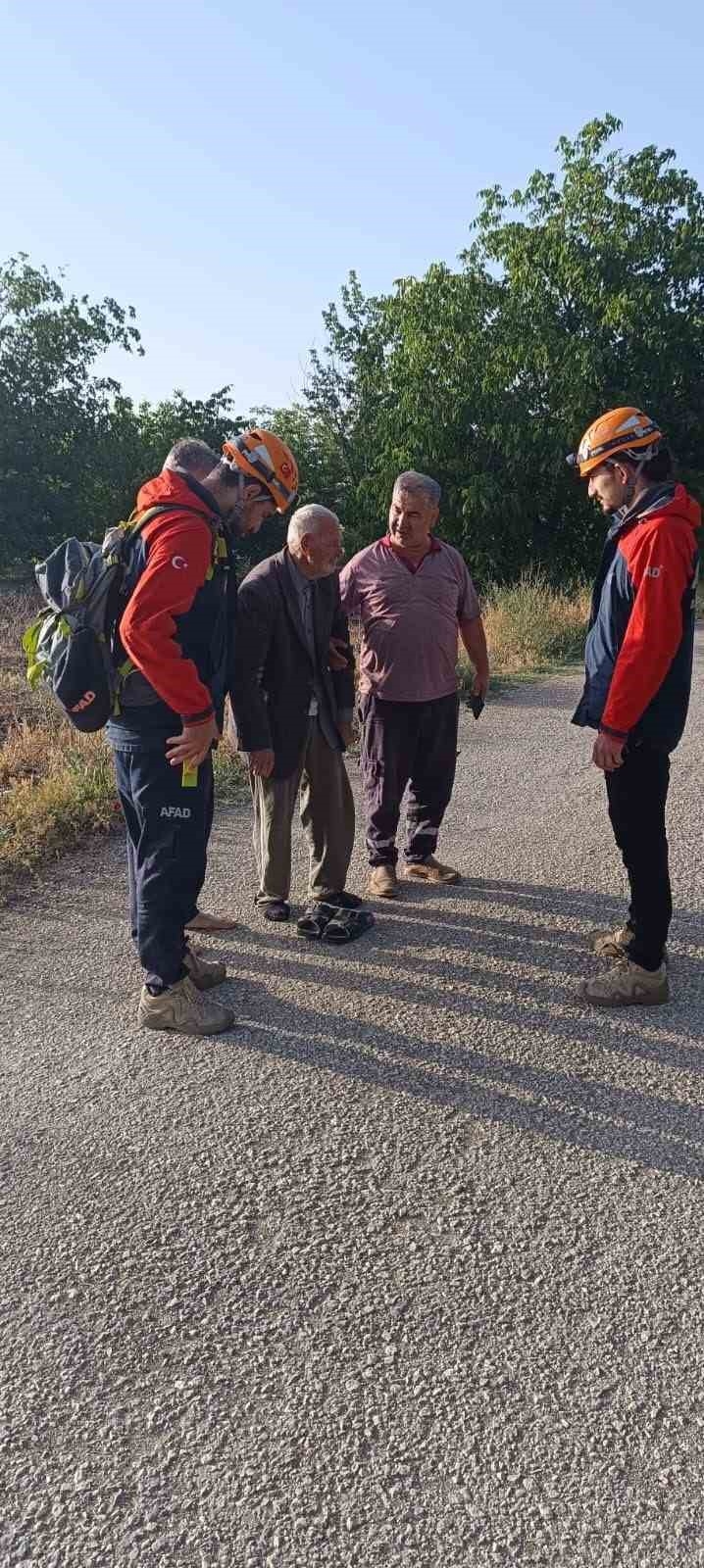 kaybolan Alzheimer hastası yaşlı adam AFAD tarafından bulundu