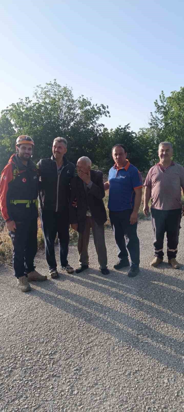 kaybolan Alzheimer hastası yaşlı adam AFAD tarafından bulundu