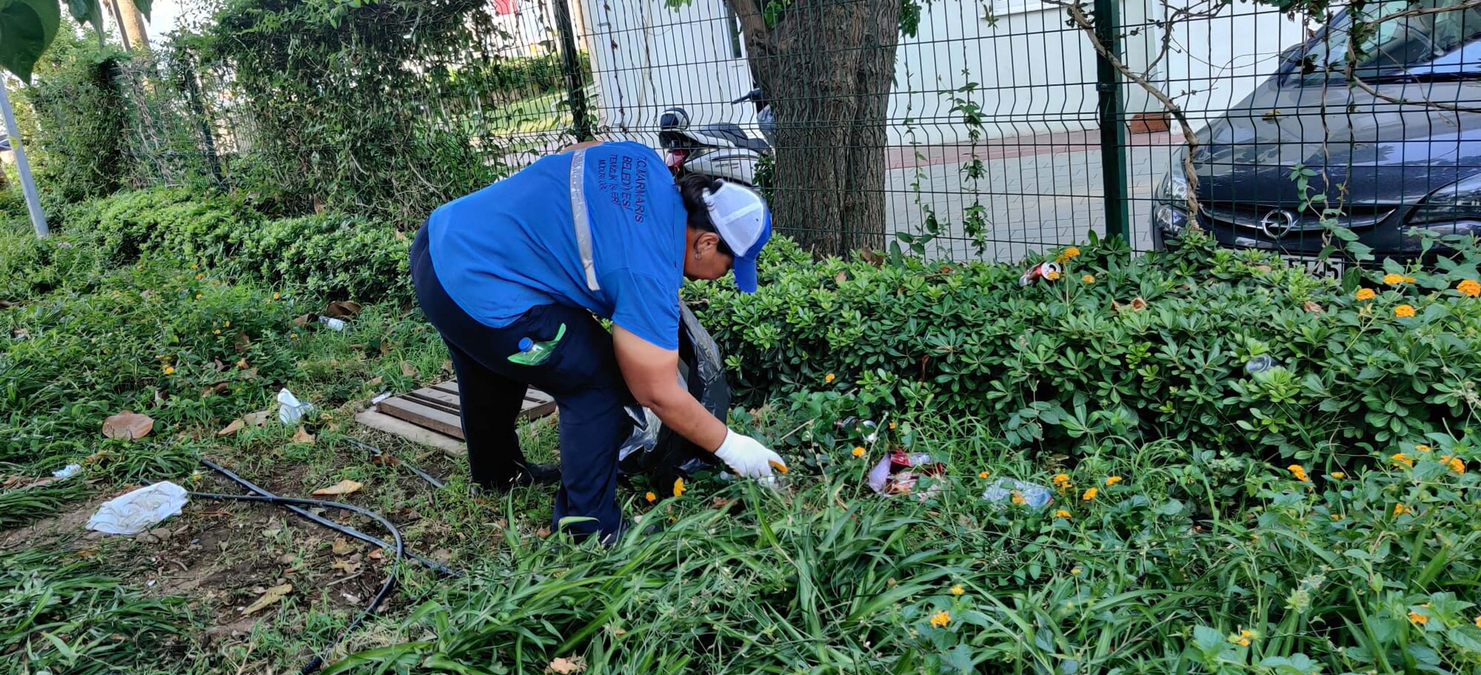 Marmaris'te 9 günlük bayram tatilinde 3 bin ton çöp toplandı