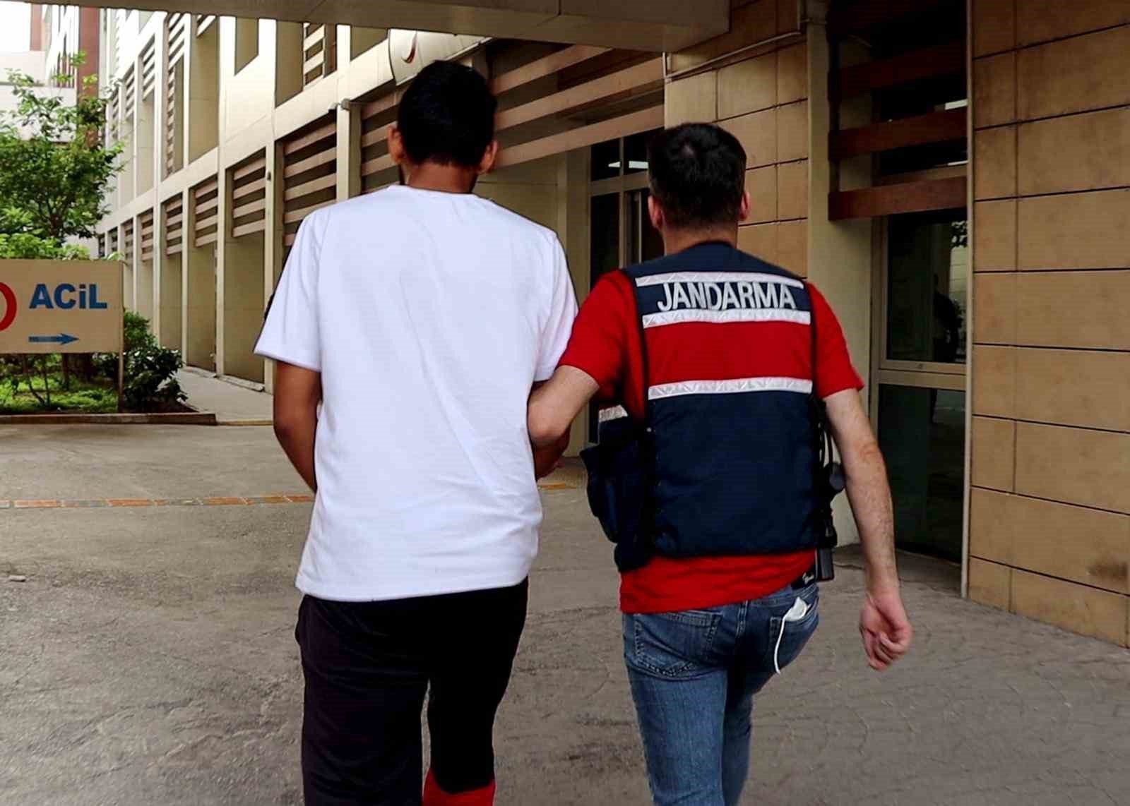 Mersin'de DEAŞ operasyonu: 3 gözaltı