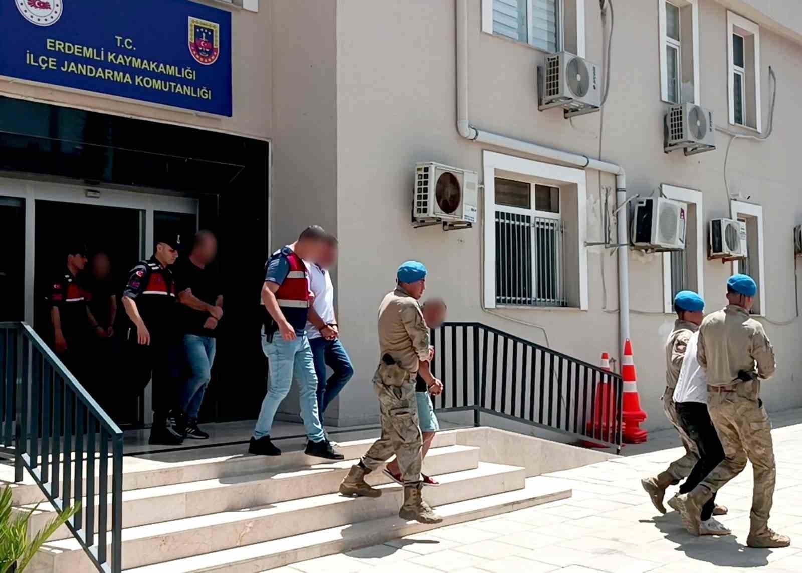 Mersin'de insan ticareti operasyonu: 8 tutuklama