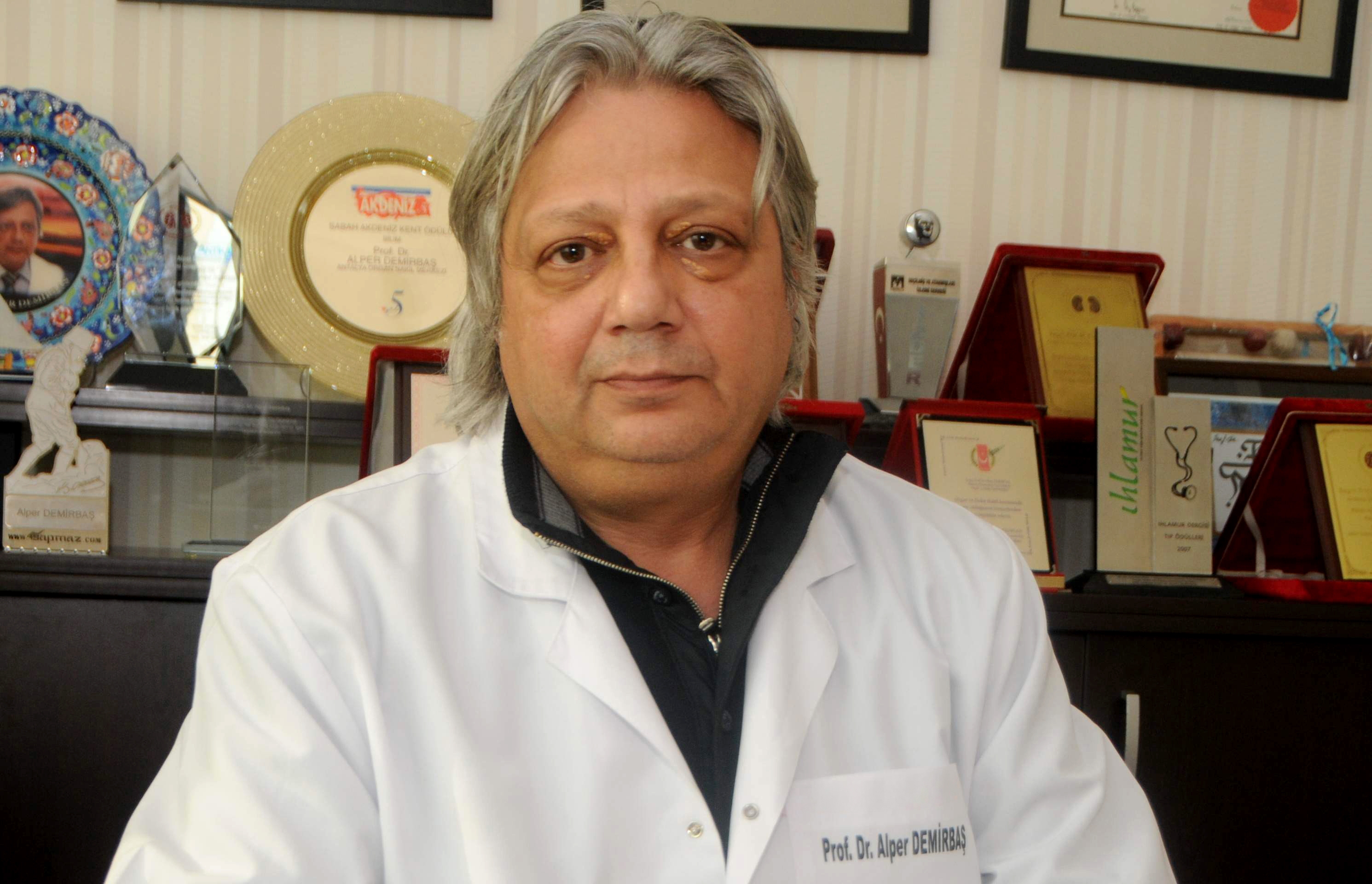 Prof. Dr. Demirbaş'ın ismi Muratpaşa'da yaşayacak