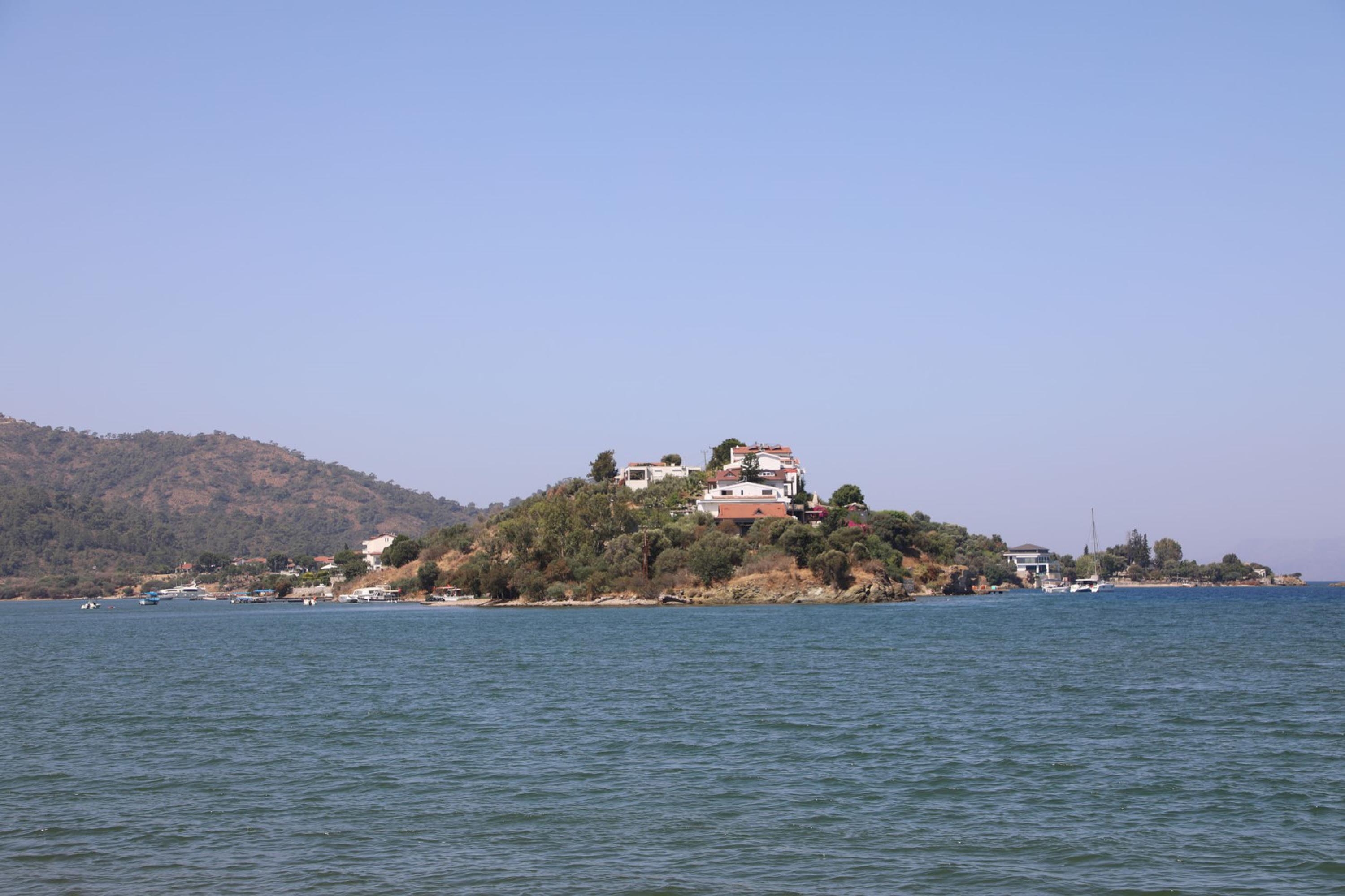 Şövalye Adası'nda yaşayanlara yangına ilk müdahale eğitimi