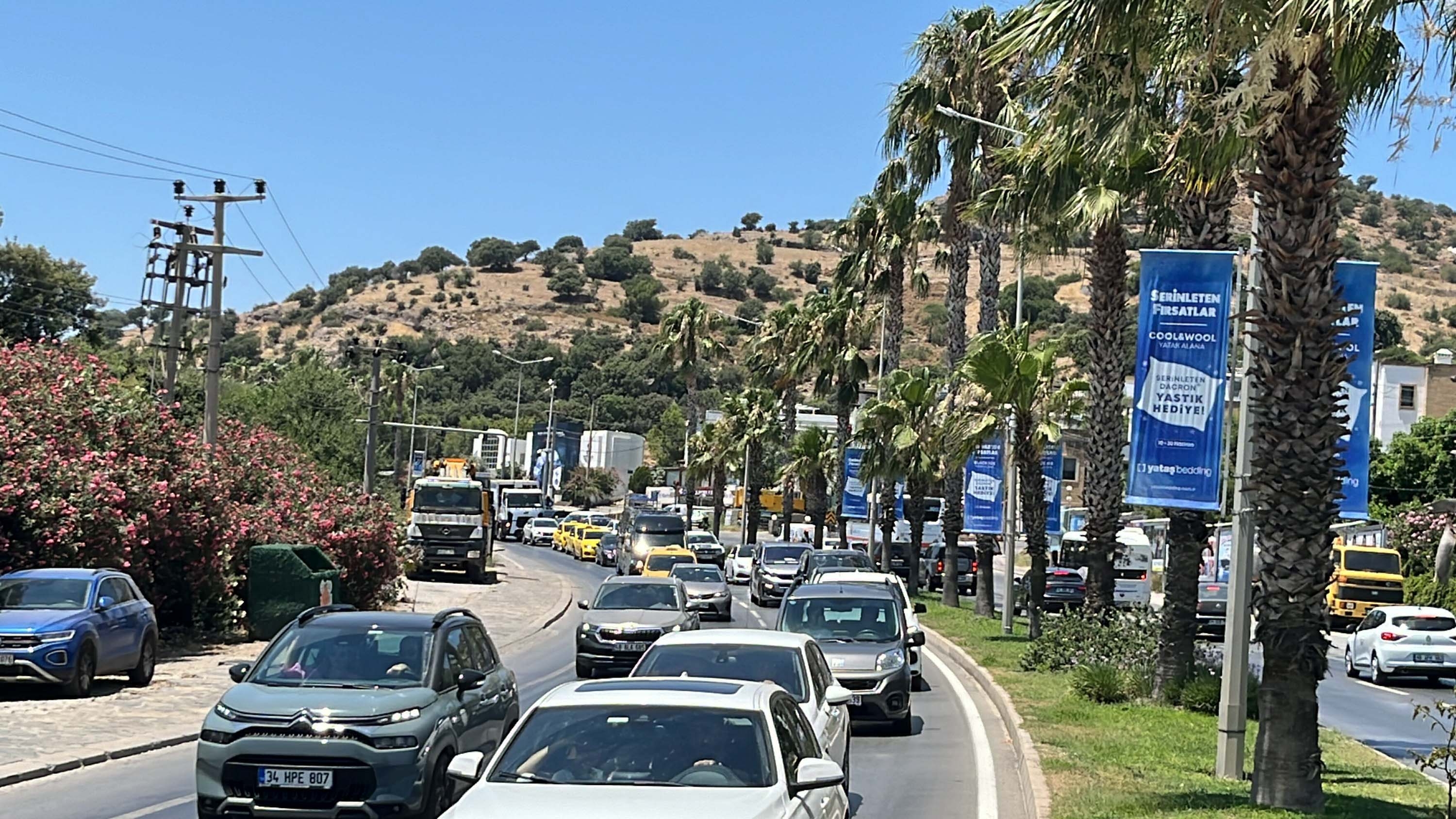 Tatilciler dönüyor; Son 60 saatte yaklaşık 100 bir araç çıkış yaptı