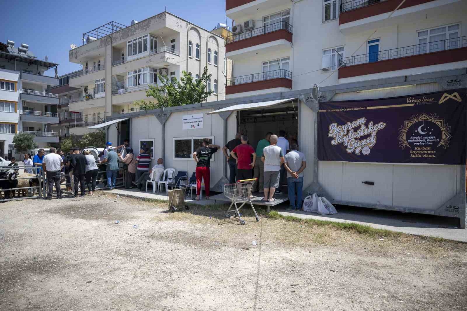 Vatandaşlar, mobil kesim üniteleri ve mezbahalardan ücretsiz faydalandı