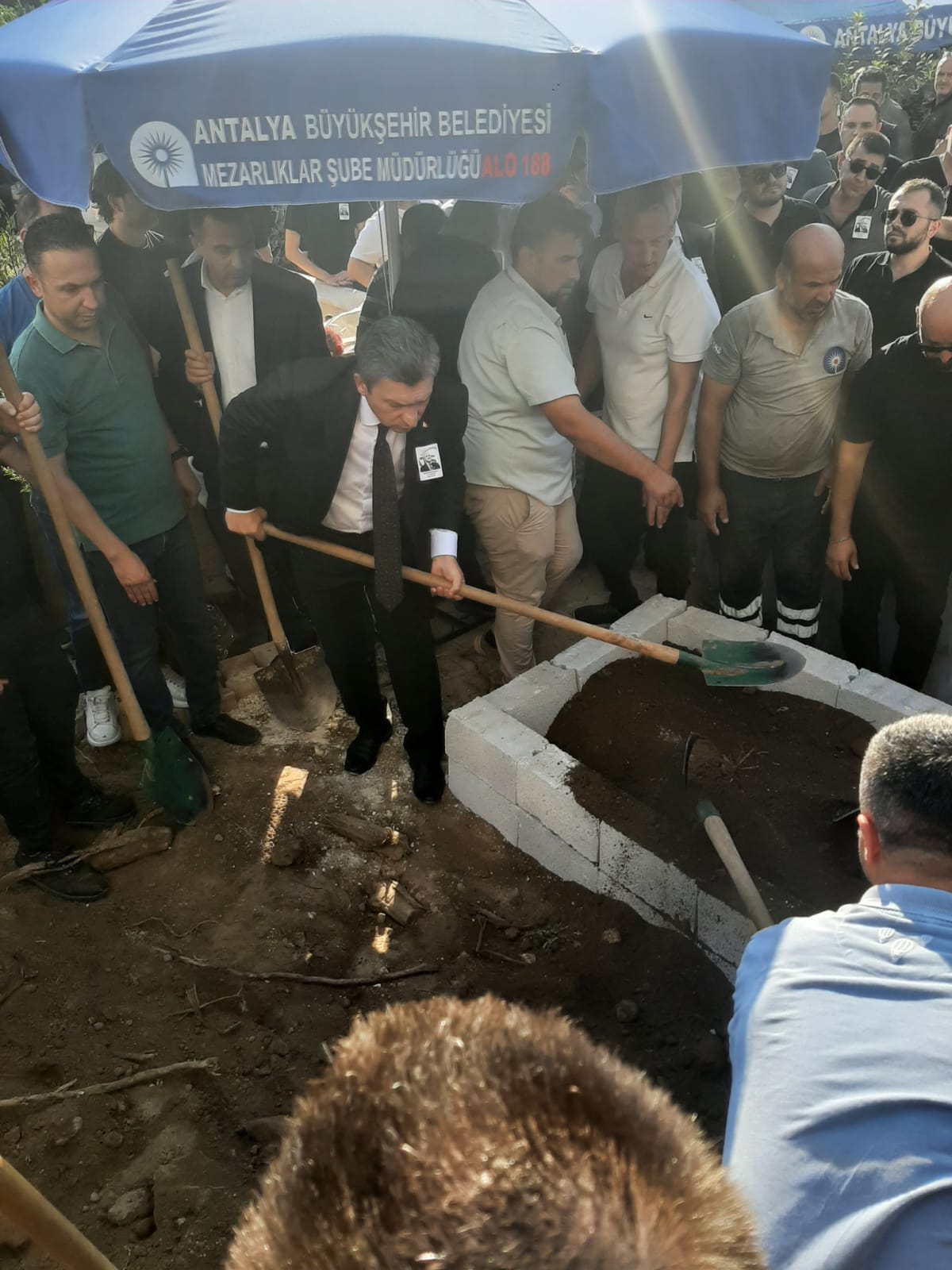 Ali Bahar sevenleri tarafından son yolculuğuna uğurlandı