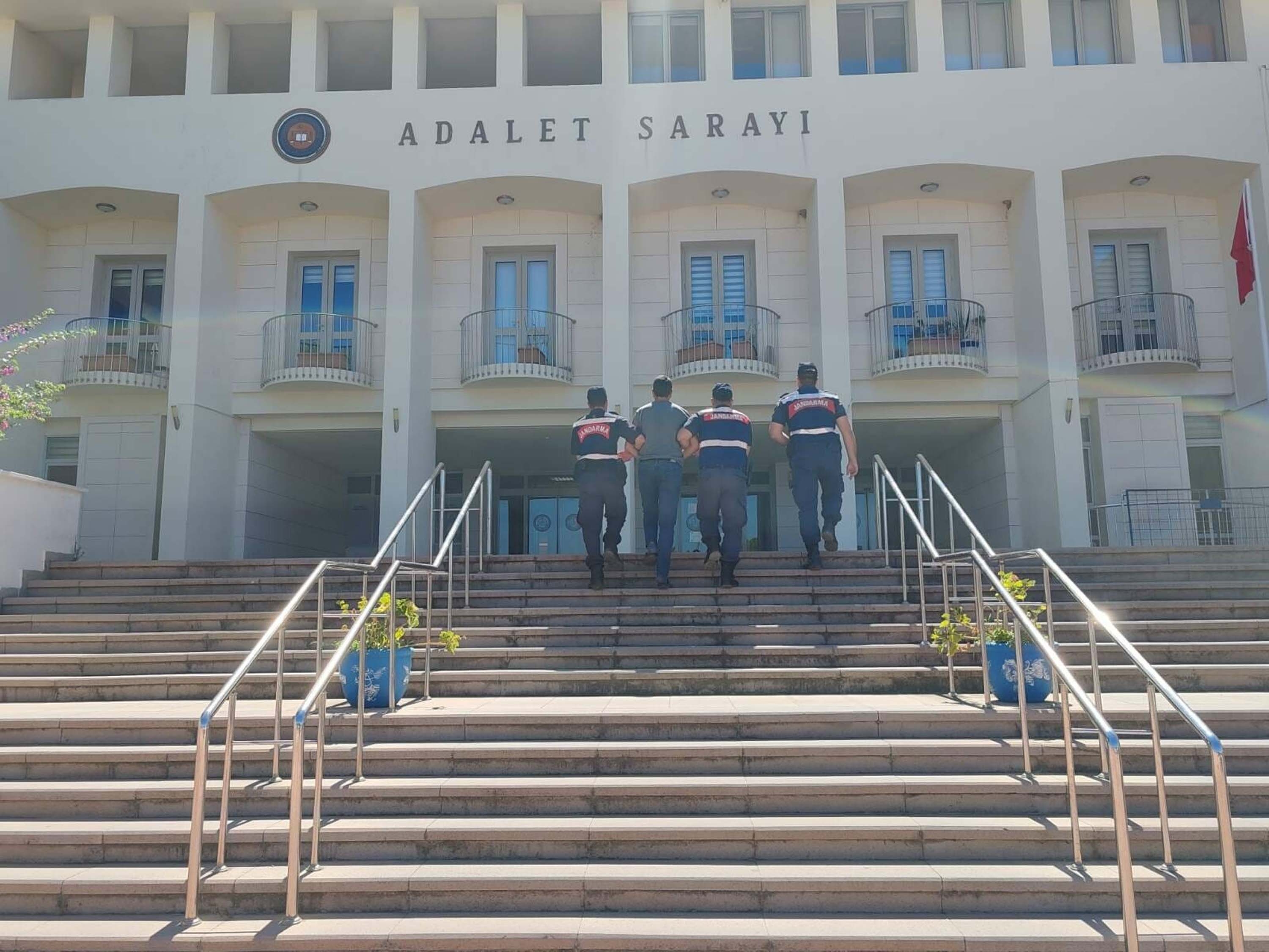 6,5 yıl hapisle aranan PKKKCK üyesi, Bodrum'da yakalandı