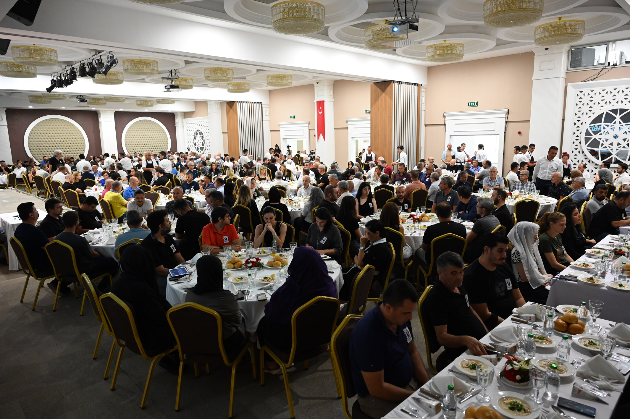 OSB Başkan Bahar için ağladı…