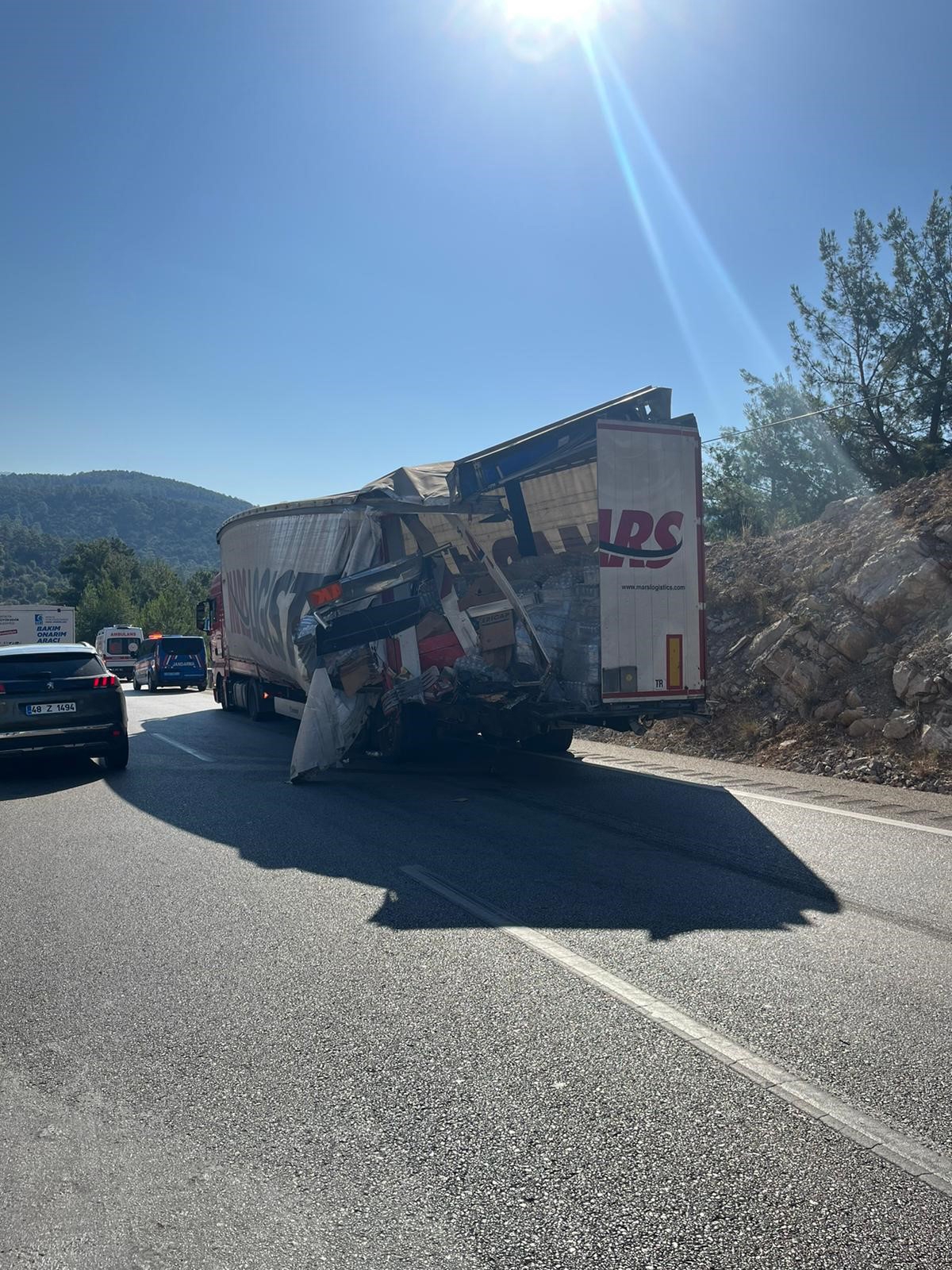 Antalya'da kaza: 1 ölü, 2 yaralı
