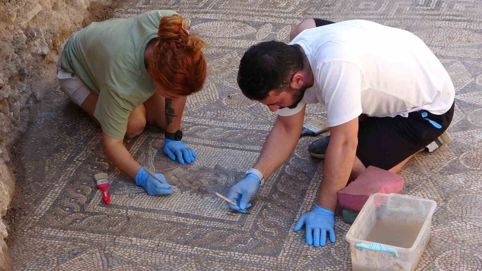 Antalya'da mitolojik ilham perisi 'Kalliope' heyecanı