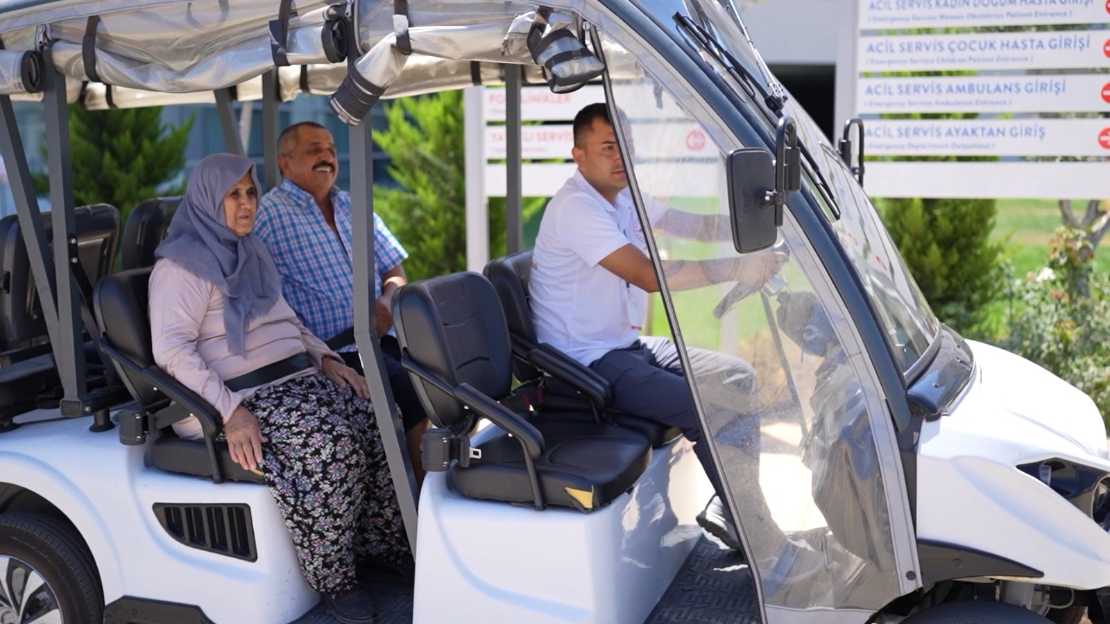 Antalya'nın En Büyük Hastanesinde Hastalar Elektrikli Buggy Araçları ile Taşınıyor