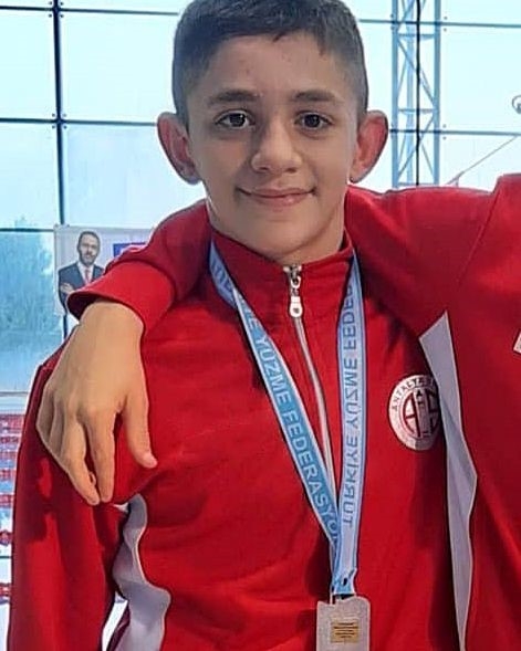 Antalya'nın gururu Emir Batur olimpiyatlarda
