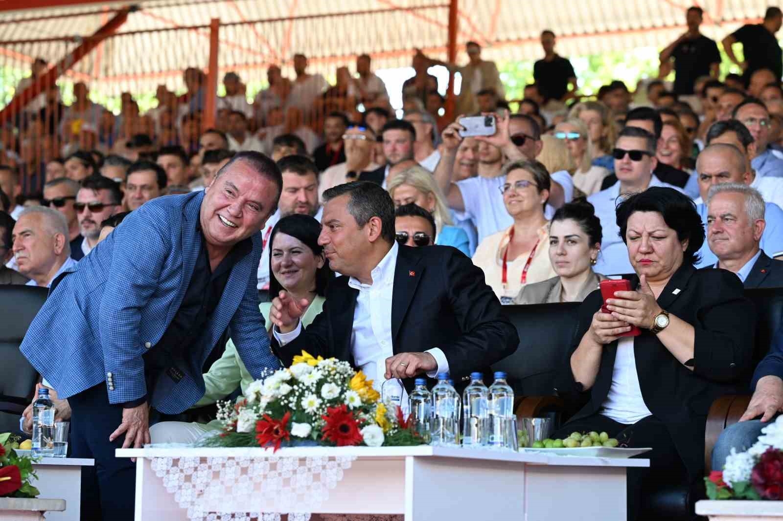 Başkan Böcek: "Kırkpınar'a bir kez daha adımızı yazdırdık"
