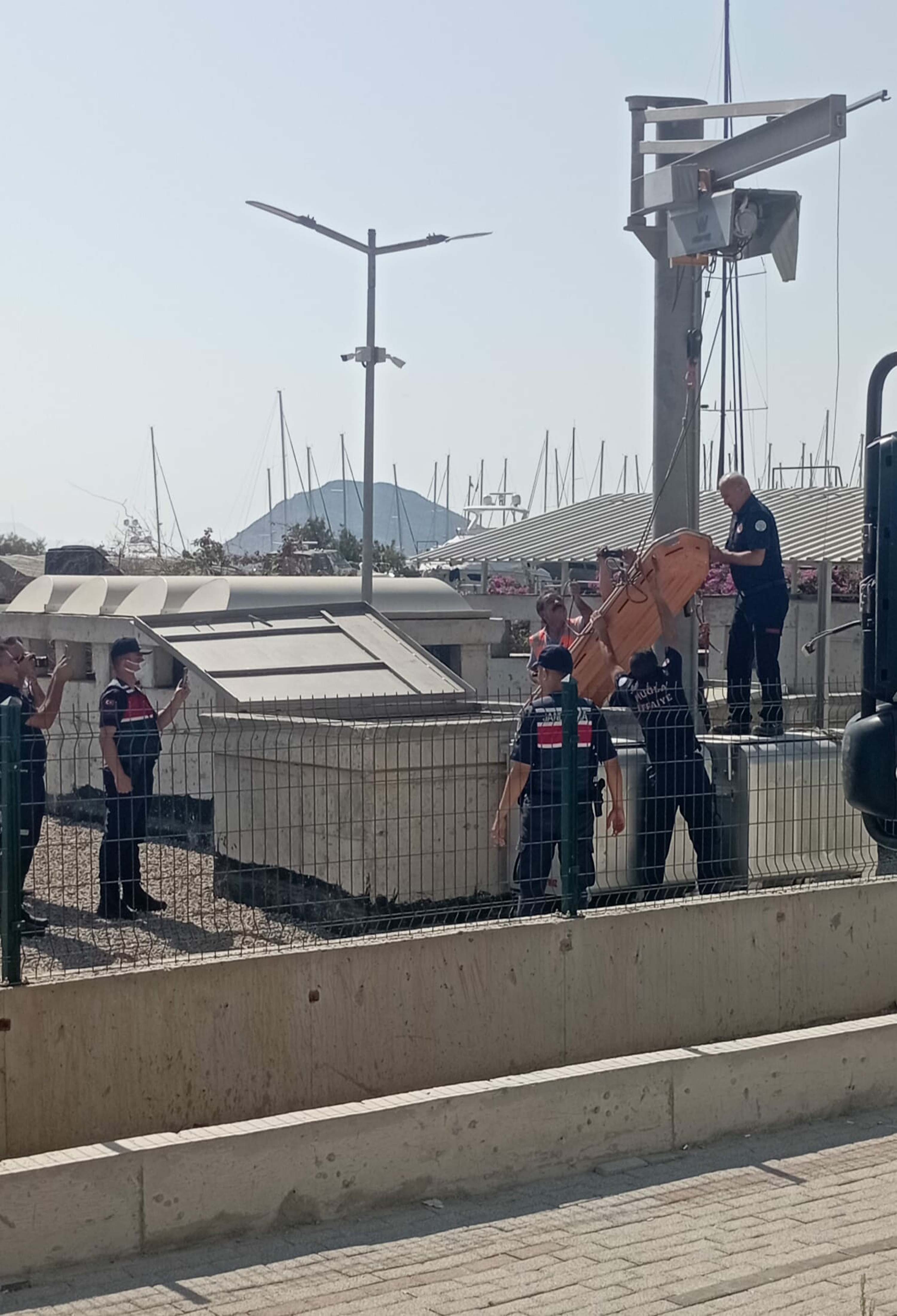 Bodrum'da kanalizasyon terfi merkezinde temizlik yapan işçiler zehirlendi: 1 ölü, 2 yaralı