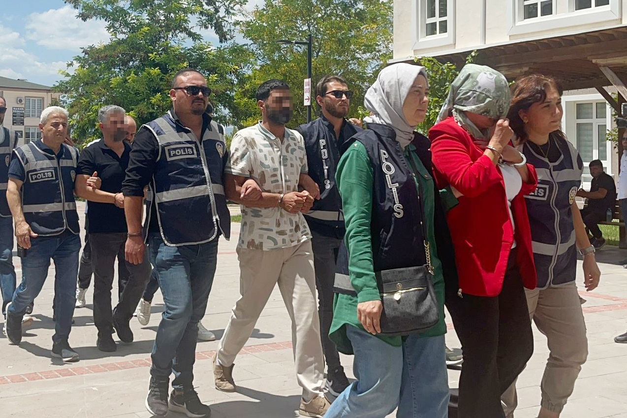 Burdur'da fuhuş operasyonu; 4 tutuklama