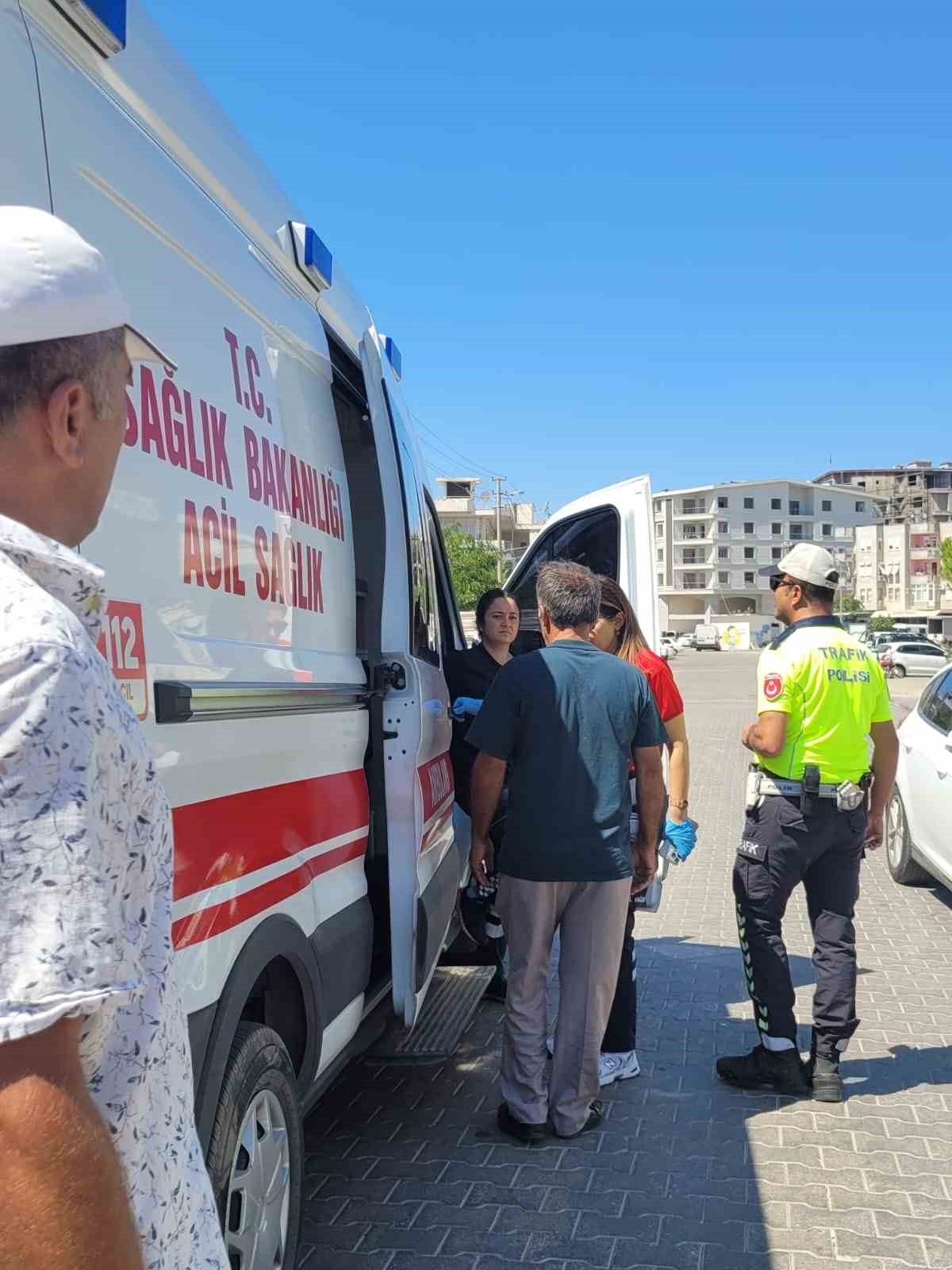 Çarpıştığı kamyonet sürücüsünü darp edip gitti