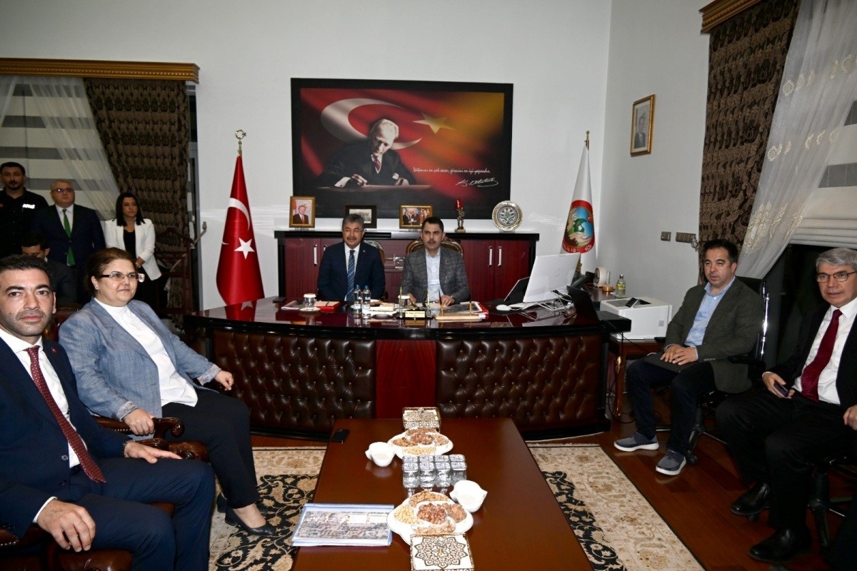 Çevre, Şehircilik ve İklim Değişikliği Bakanı Kurum Osmaniye'de