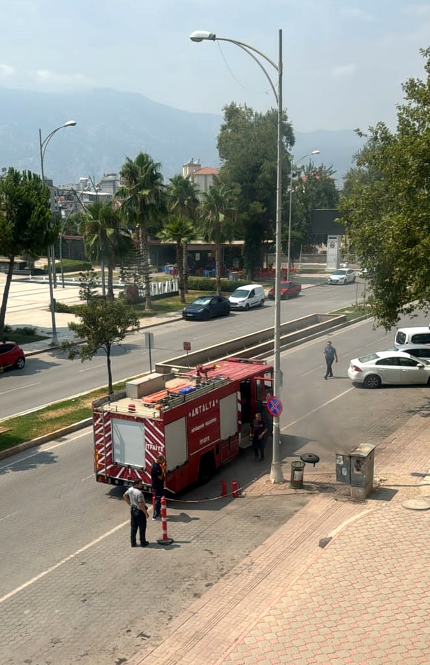Döşemealtı'nda korkutan trafo yangını