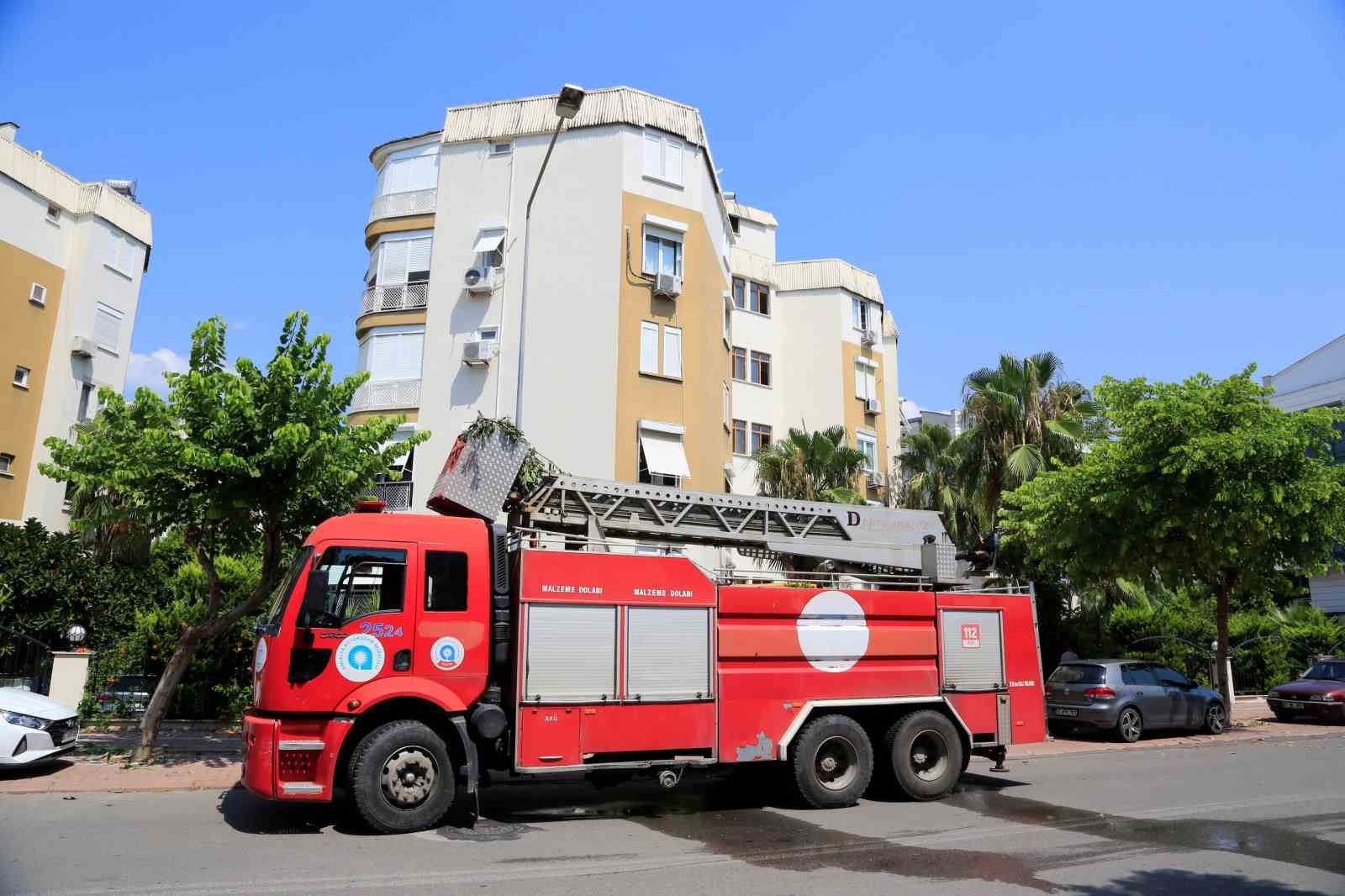 Emekli öğretmenin ölümü, apartmanı saran kokuyla ortaya çıktı