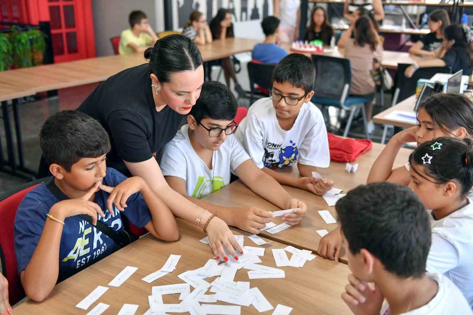 'Hello Mersin'de yaz dönemi kursları başladı