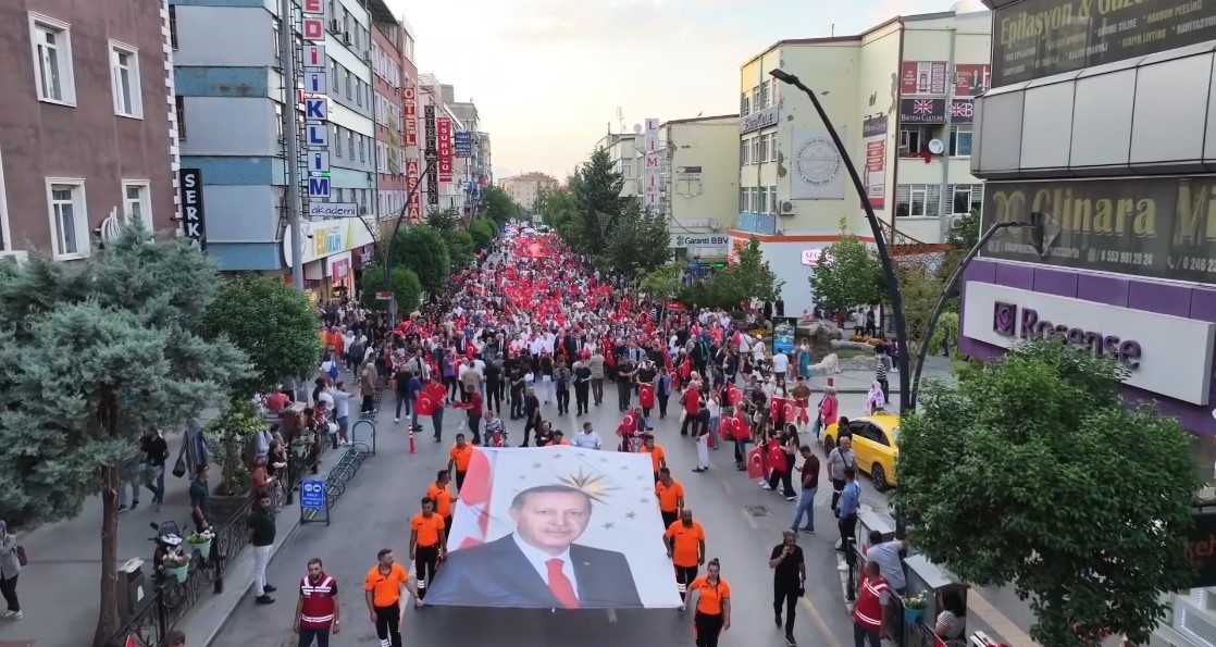 Isparta 15 Temmuz'un 8'inci yılında tek yürek oldu