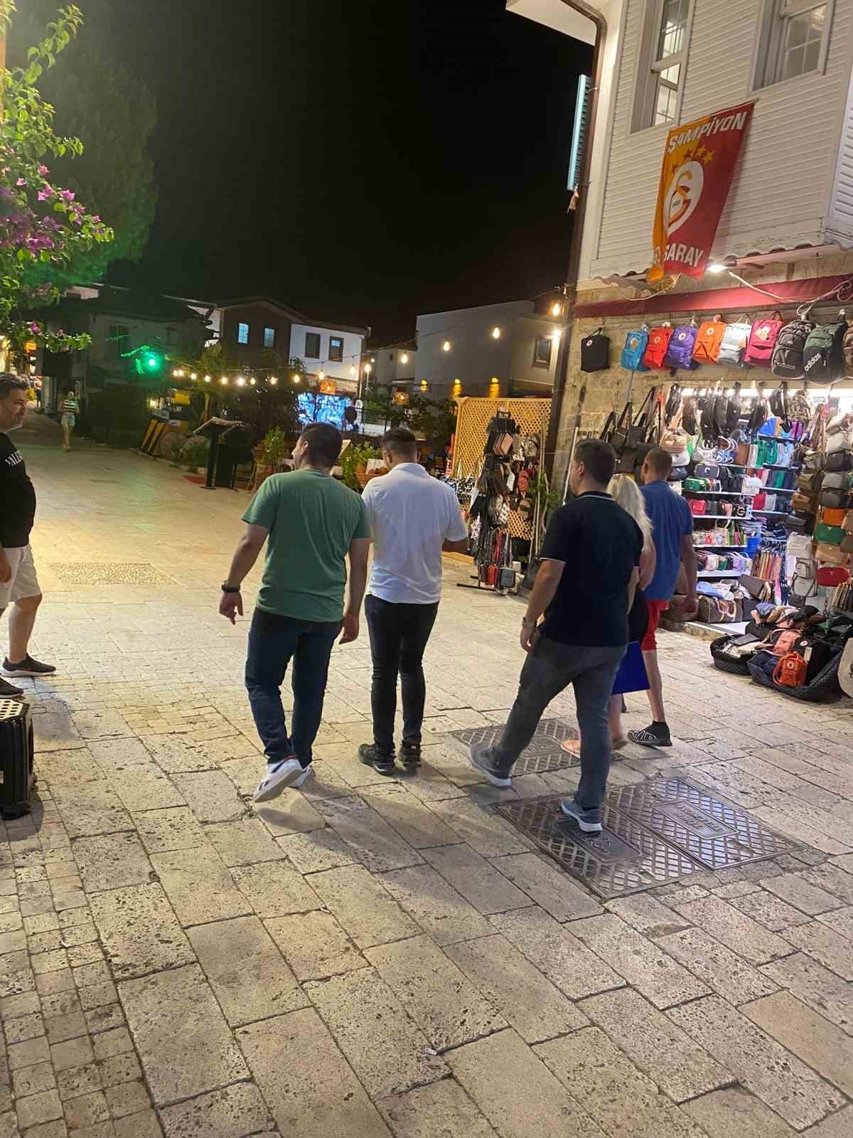 Jandarma'dan hanutçulara geçit yok