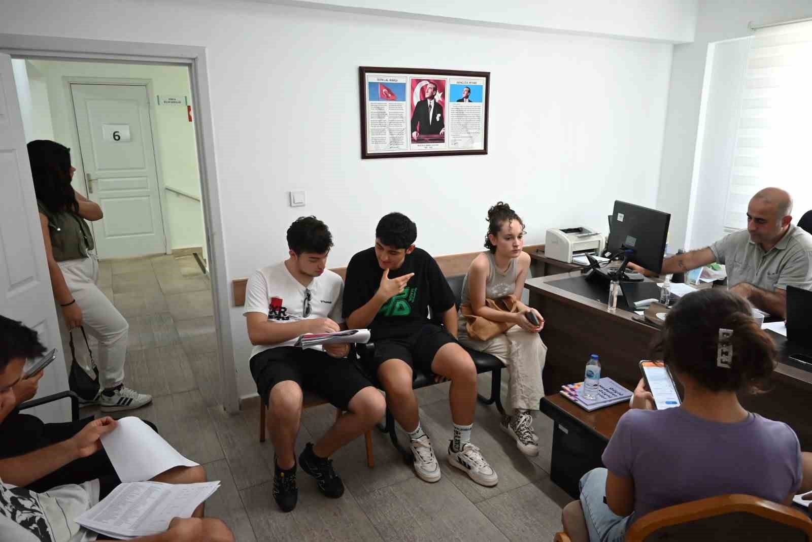 Kemer Belediyesi'nden üniversite tercih danışmanlığı