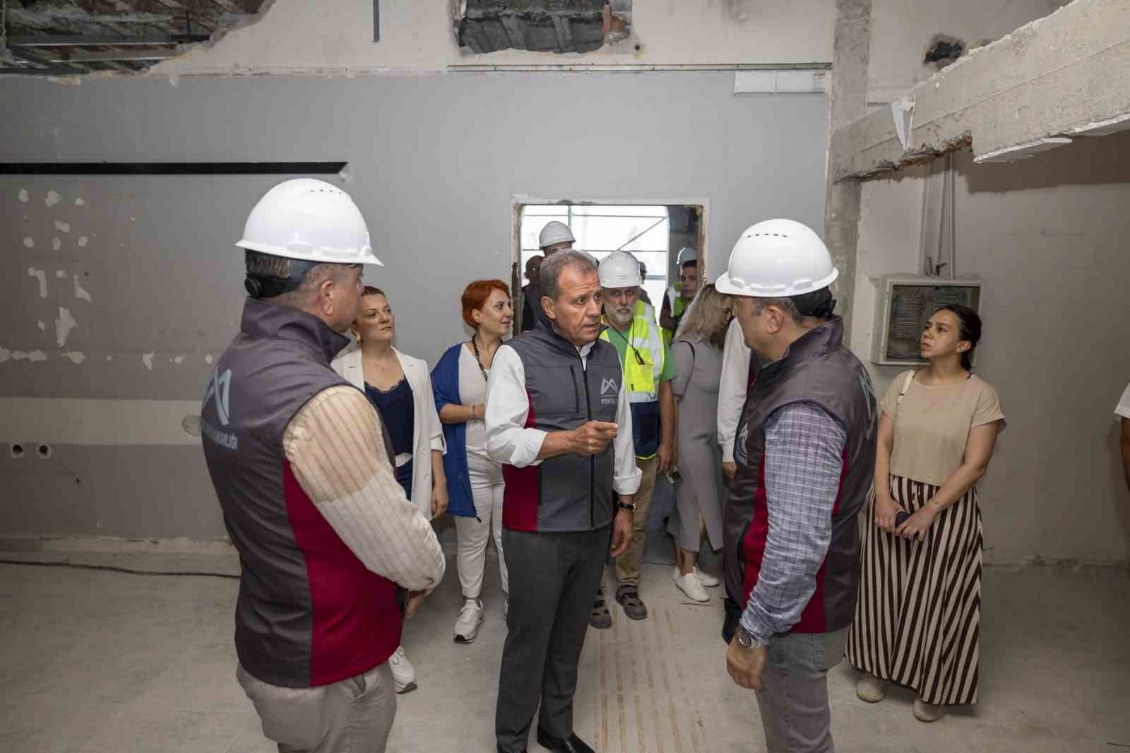 'Kent Müzesi' yapılacak Taş Bina'da restorasyon çalışmaları sürüyor