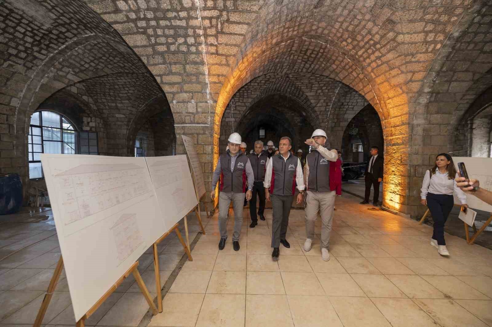 'Kent Müzesi' yapılacak Taş Bina'da restorasyon çalışmaları sürüyor
