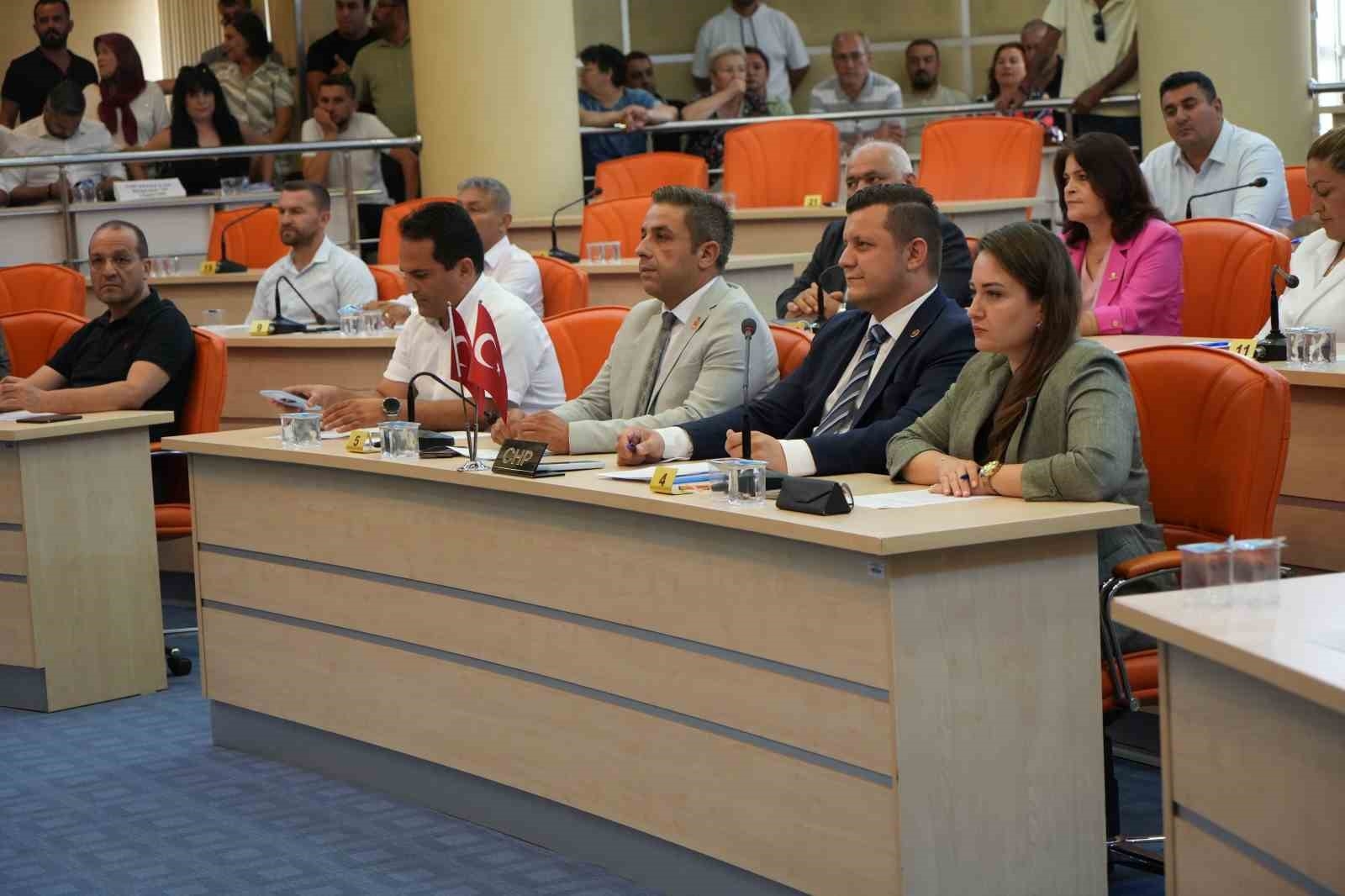 Kepez Belediye Meclisi'nde 3 derneğe tahsis edilen yer geri alındı