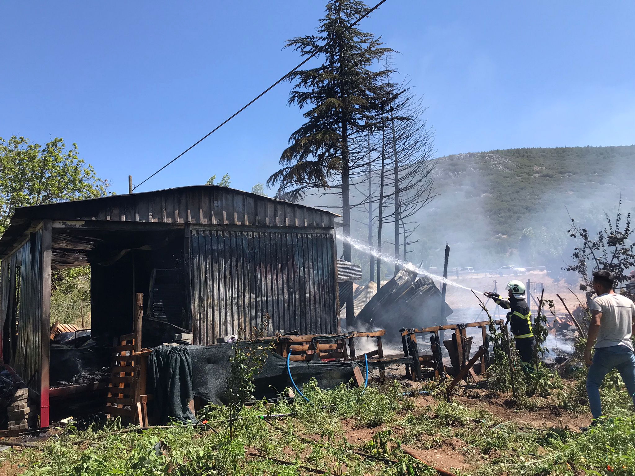 Konteyner ev yandı