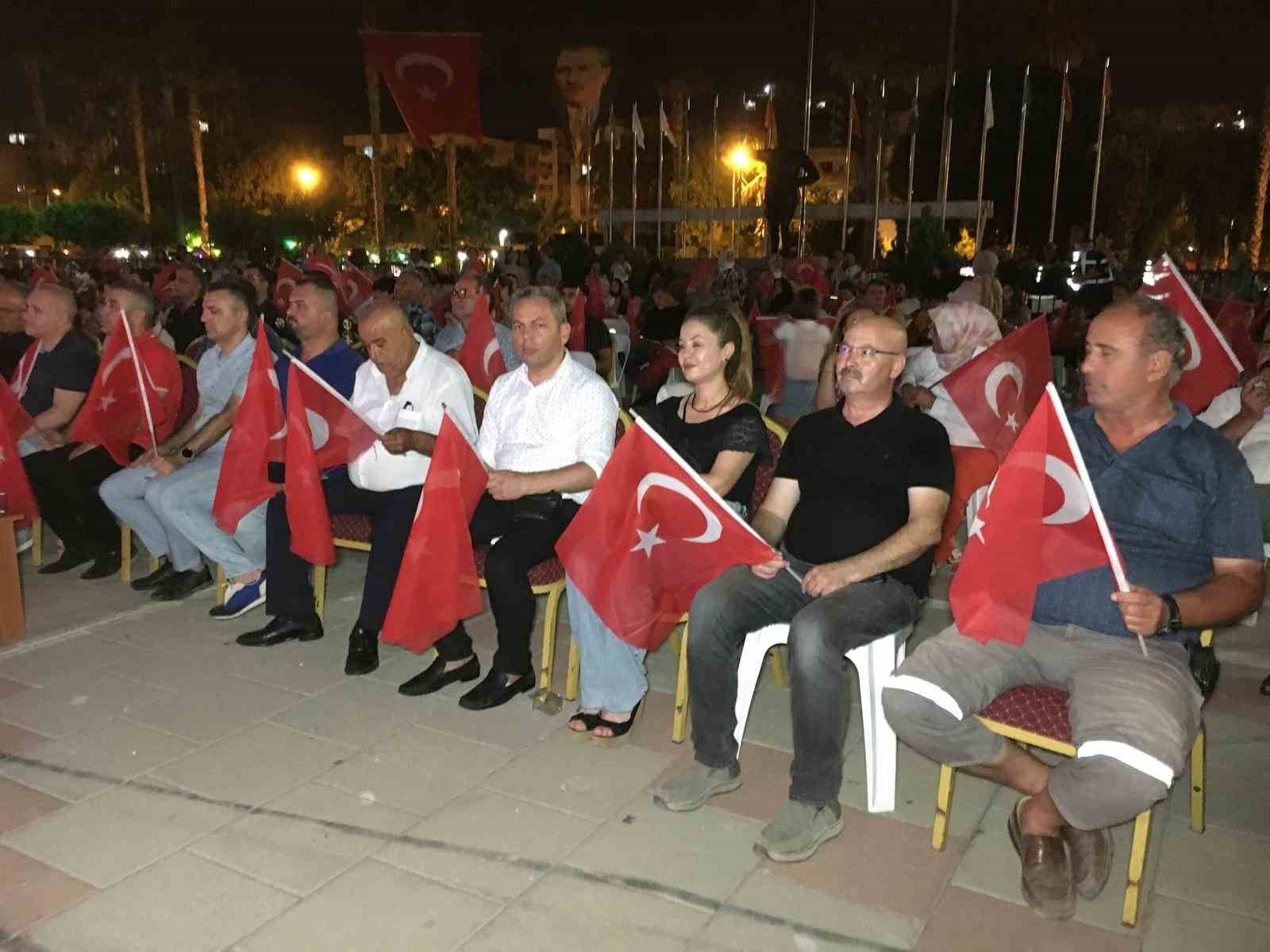 Mersin Erdemli'de 15 Temmuz coşkusu