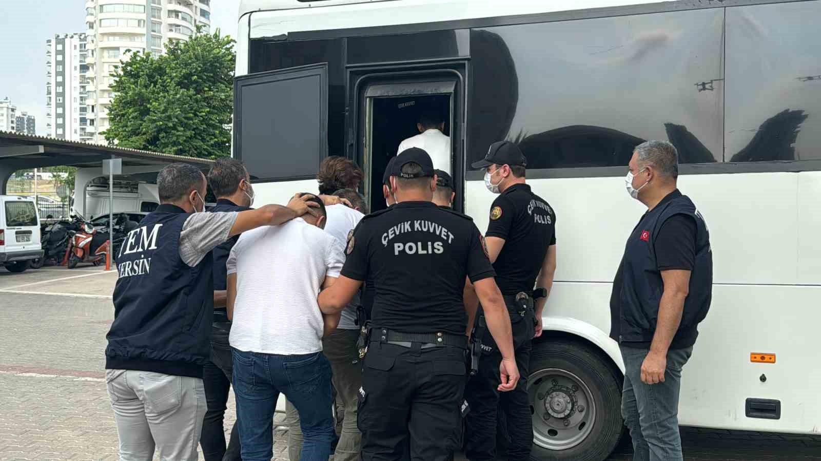 Mersin'de DEAŞ operasyonu: 9 şüpheli adliyeye sevk edildi