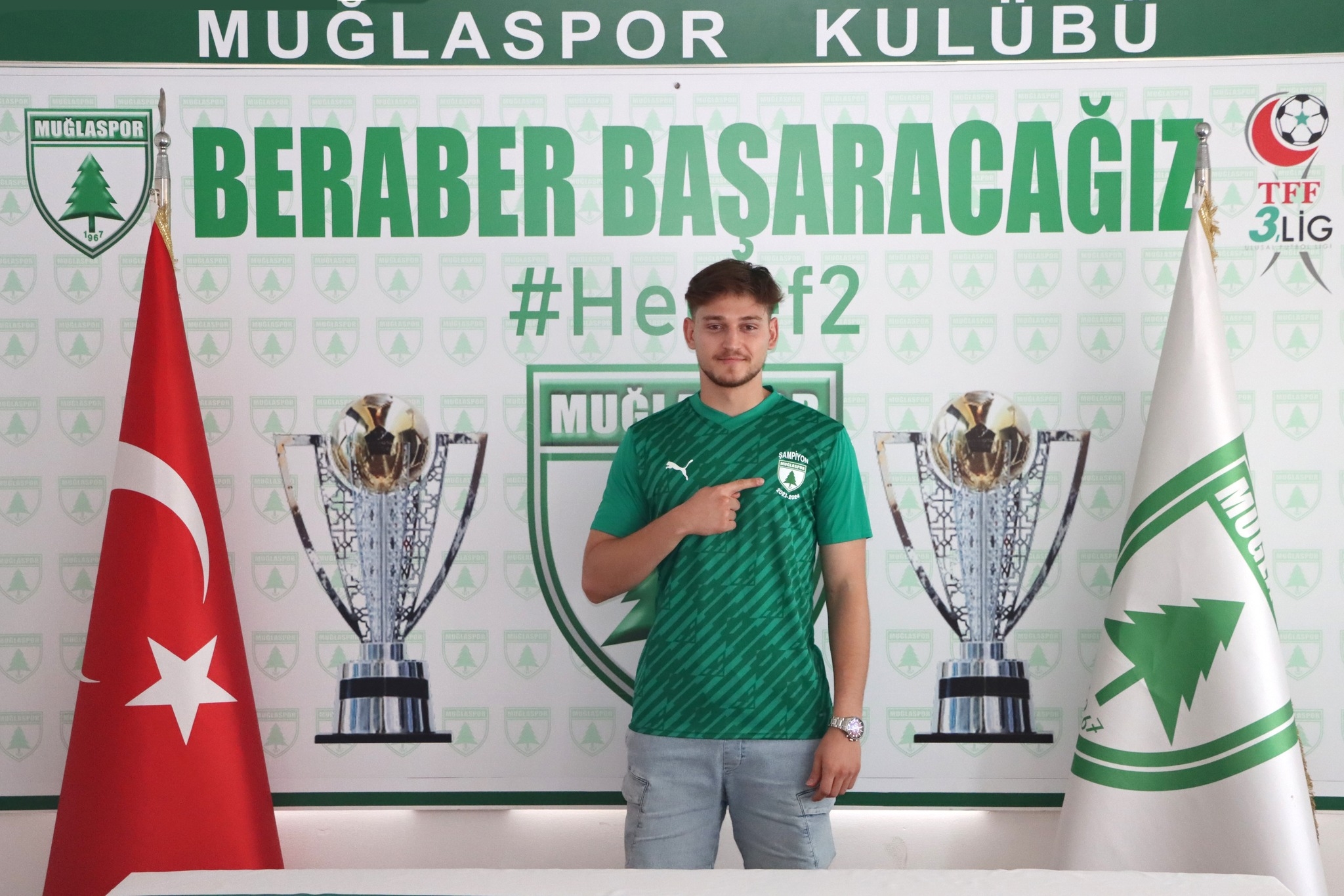 Muğlaspor'da Canberk Aydemir tamam