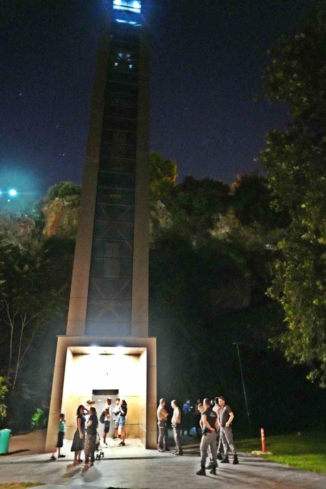 Sahile inen asansörün yanında feci ölüm: 50 metreden düşerek öldü