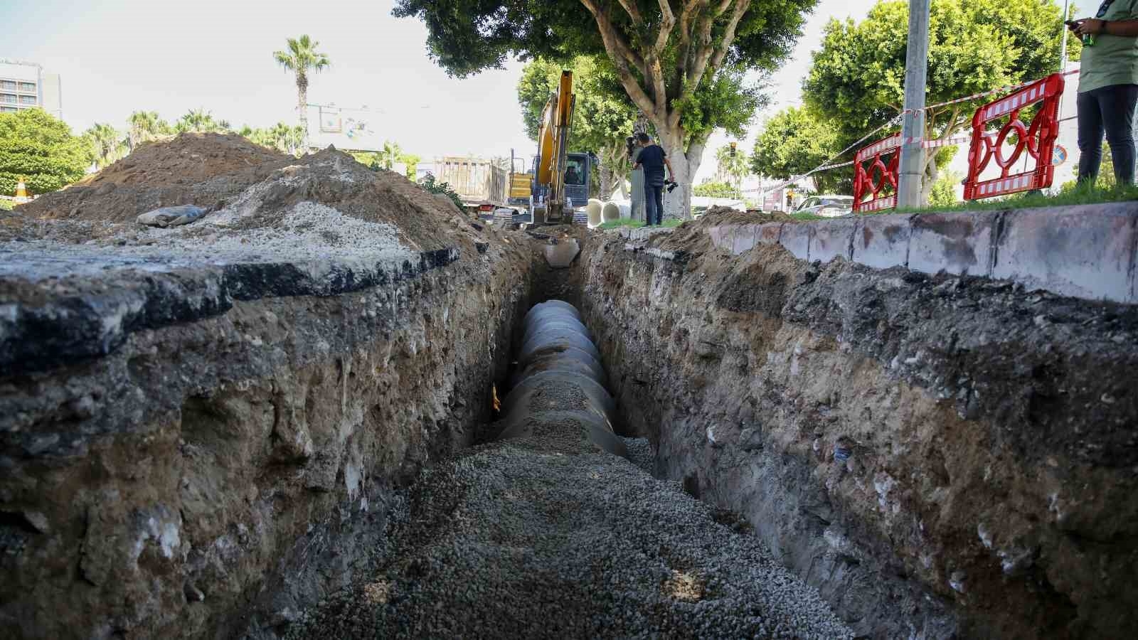 Şirinyalı'daki yağmur suyu sorunu çözülüyor