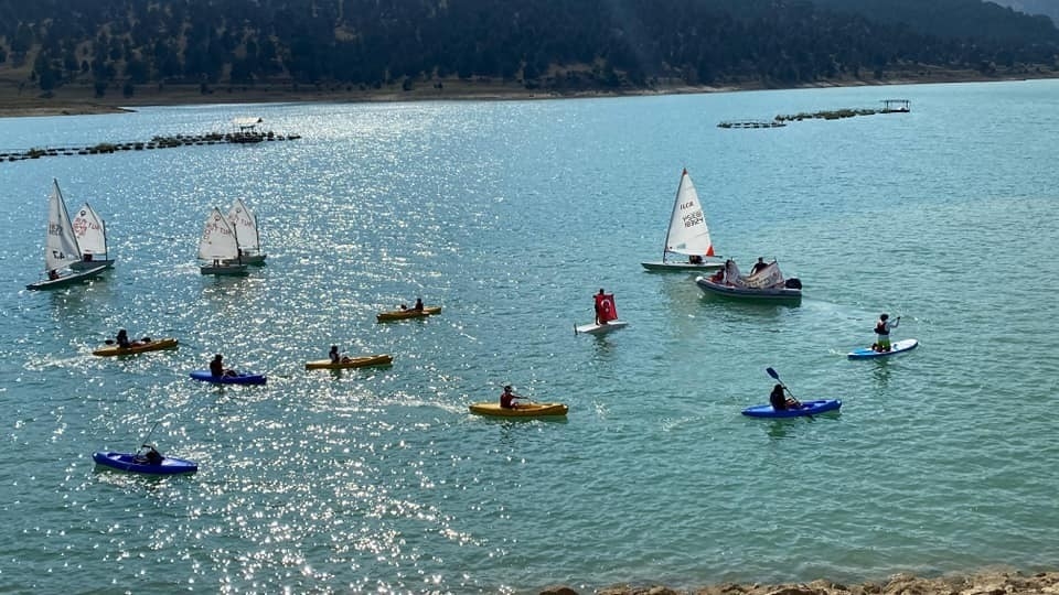 Sorkun Barajı'nda su sporları gösterisi büyük ilgi gördü
