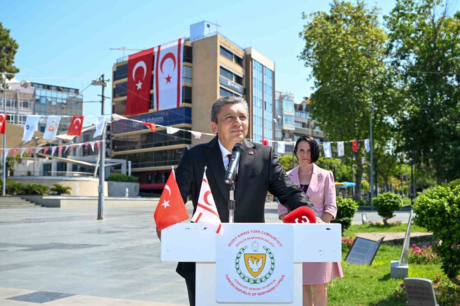 Yavru vatan KKTC'nin 50.yaşı Antalya'da coşkuyla kutlandı