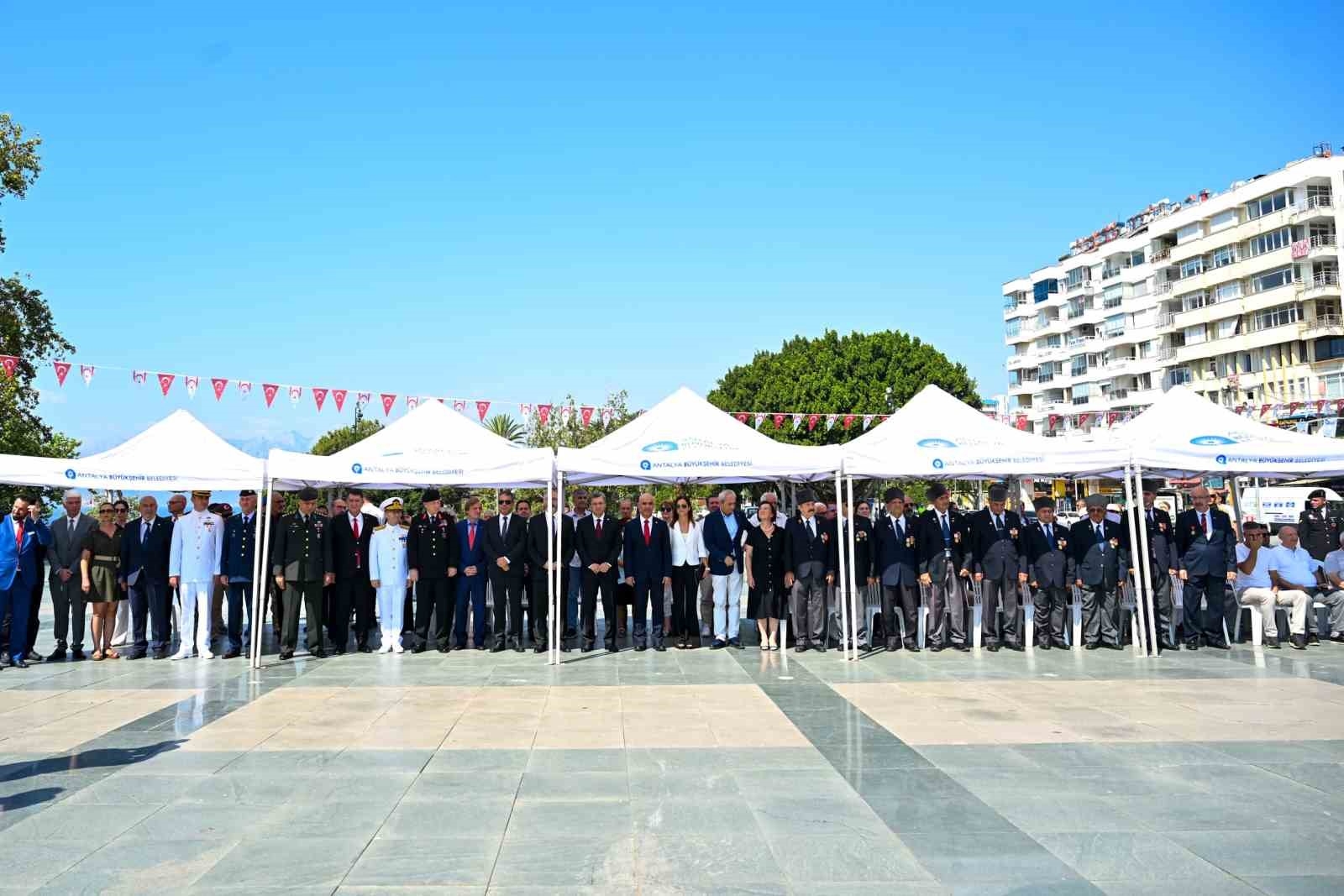Yavru vatan KKTC'nin 50.yaşı Antalya'da coşkuyla kutlandı