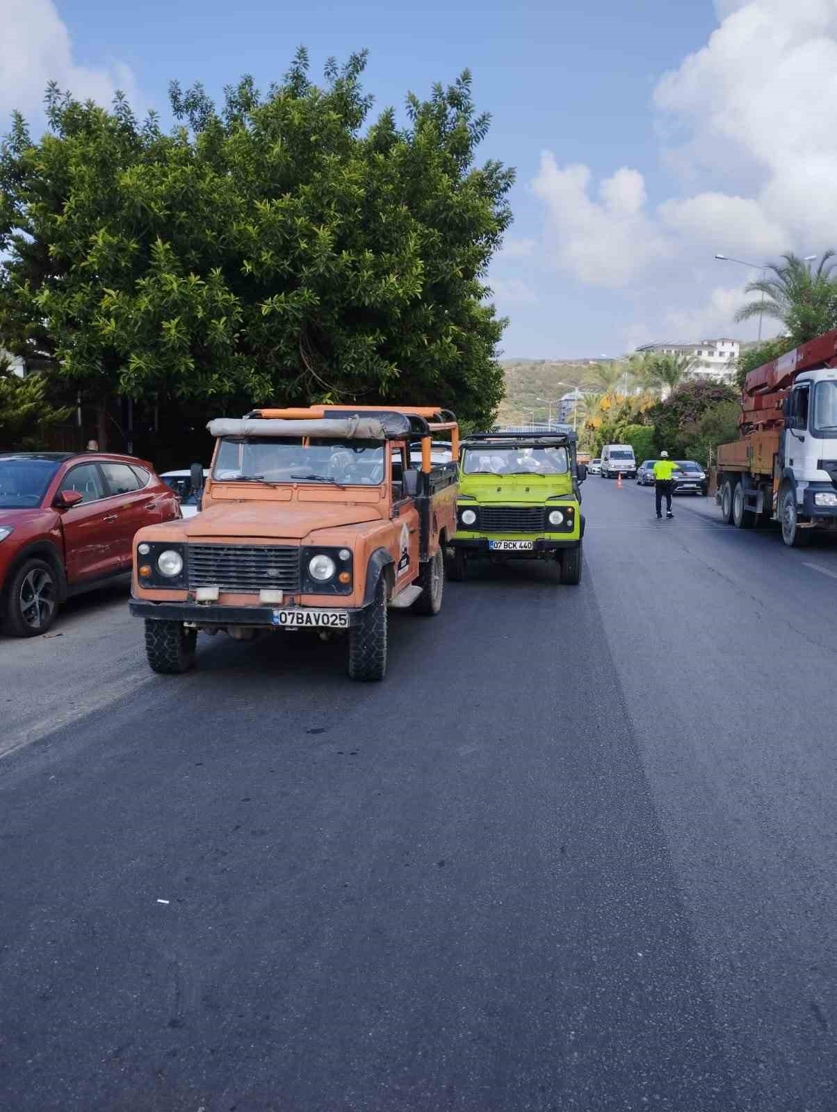 Alanya'da kurallara uymayan safari araçlarına ceza kesildi