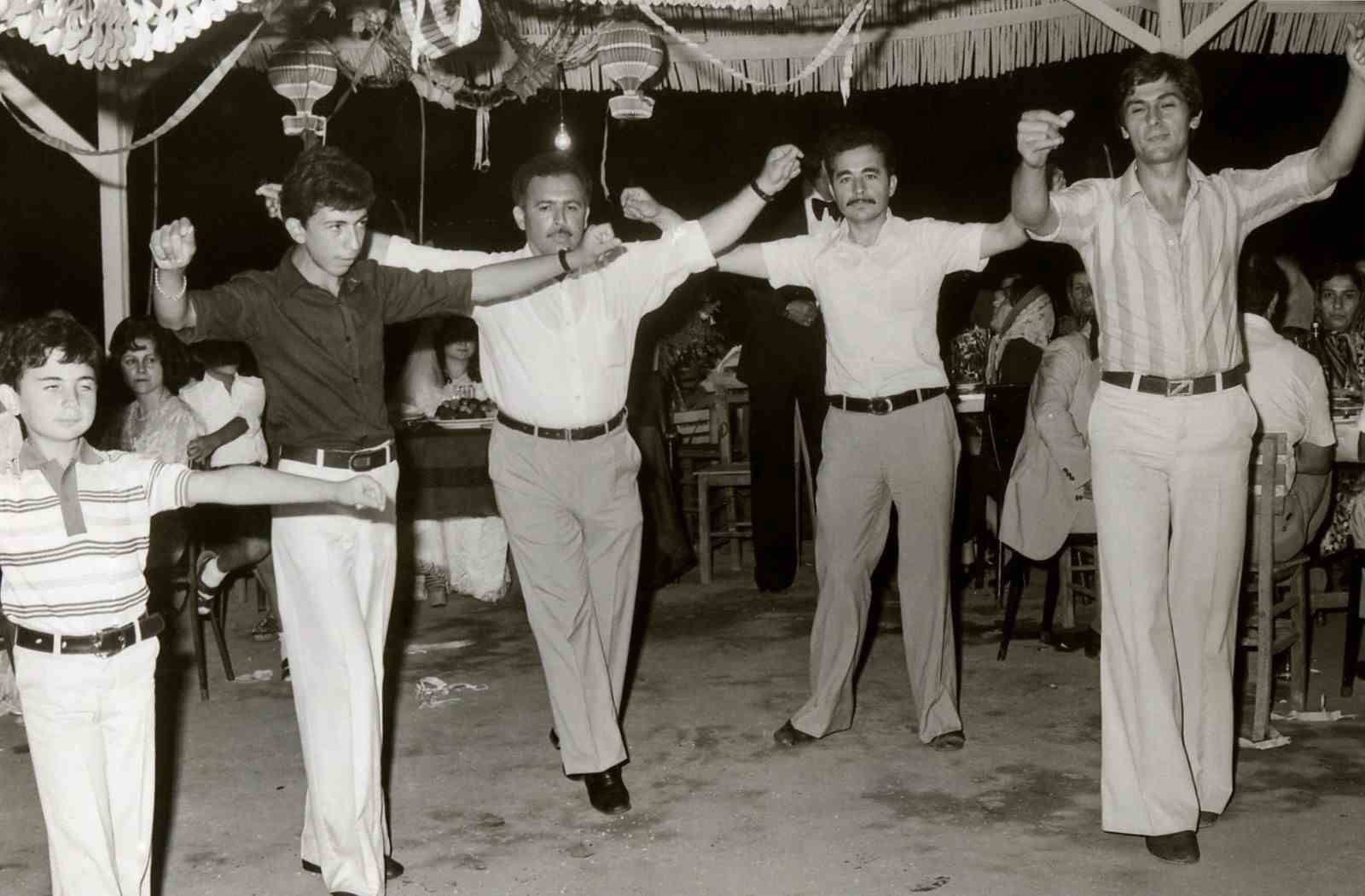 Alanya'da siyah beyaz fotoğraf sergisi